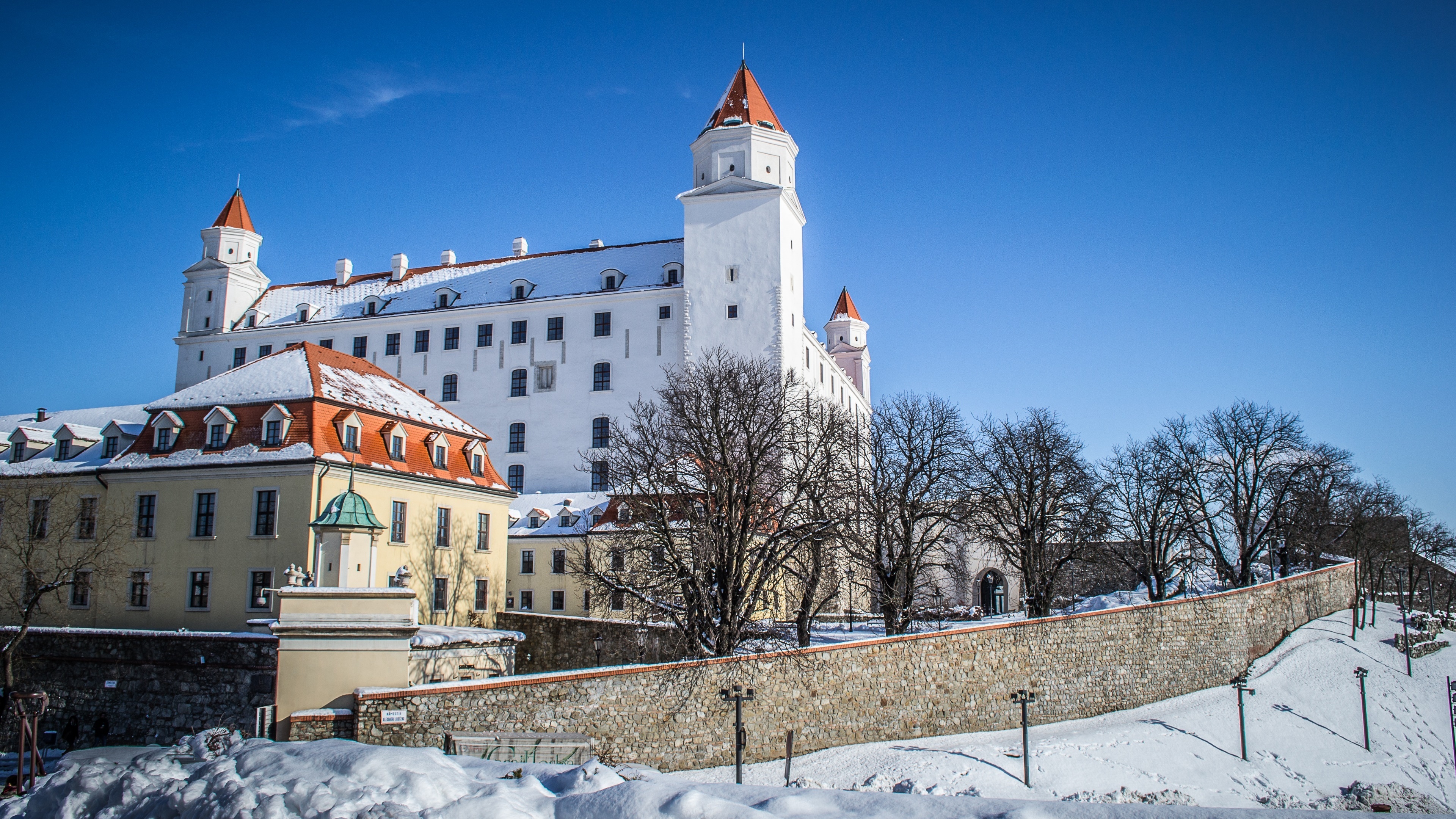 Bratislava castle, Slovakia wallpaper, Historical landmark, Impressive architecture, 3840x2160 4K Desktop