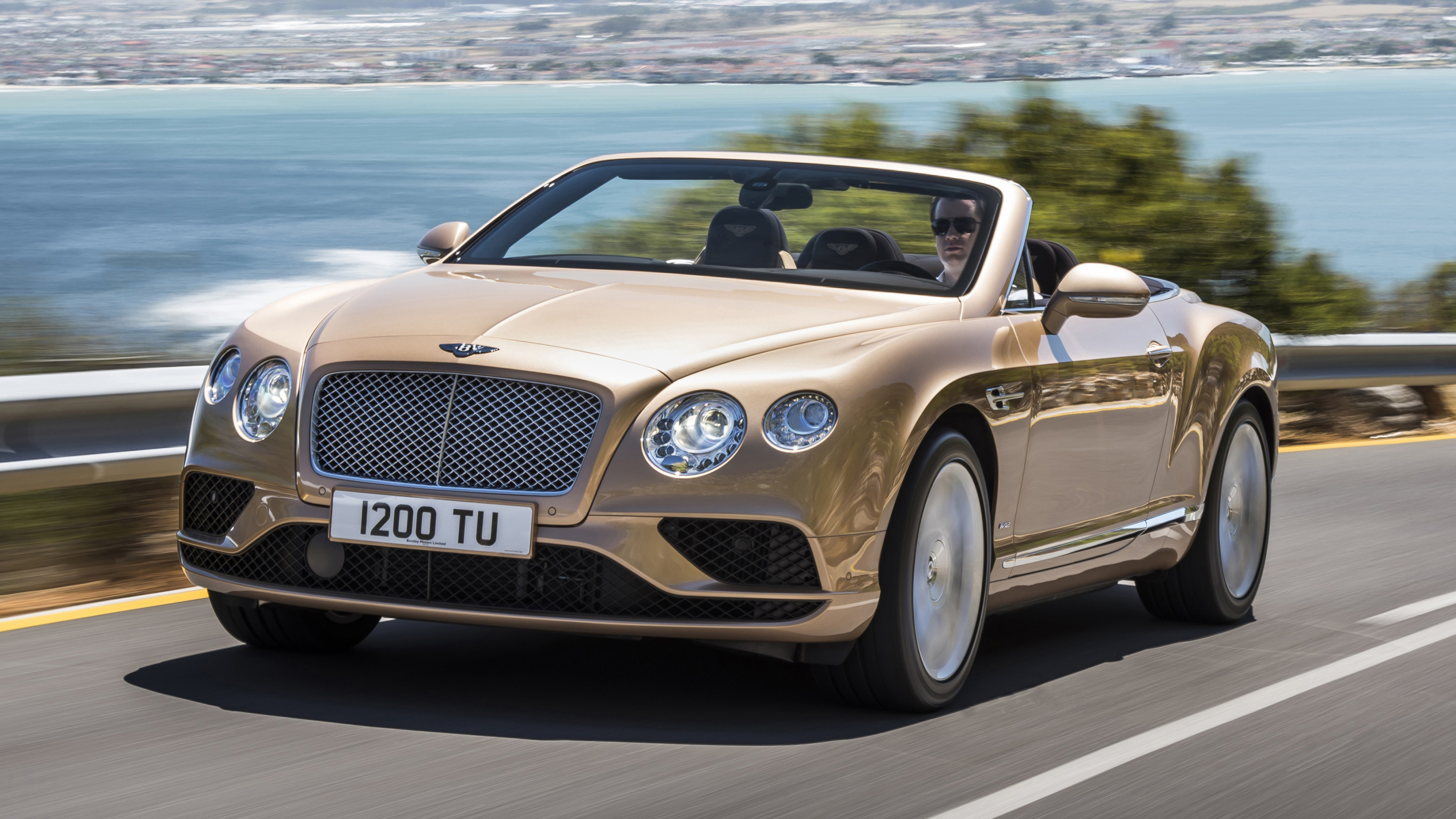 Bentley Continental, GTC model, Exquisite interiors, Luxury convertible, 3840x2160 4K Desktop