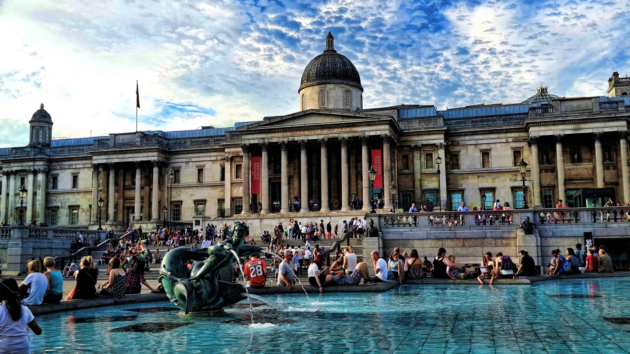 Trafalgar Square, Art in London, Museum wonder, Cultural exploration, 2050x1160 HD Desktop