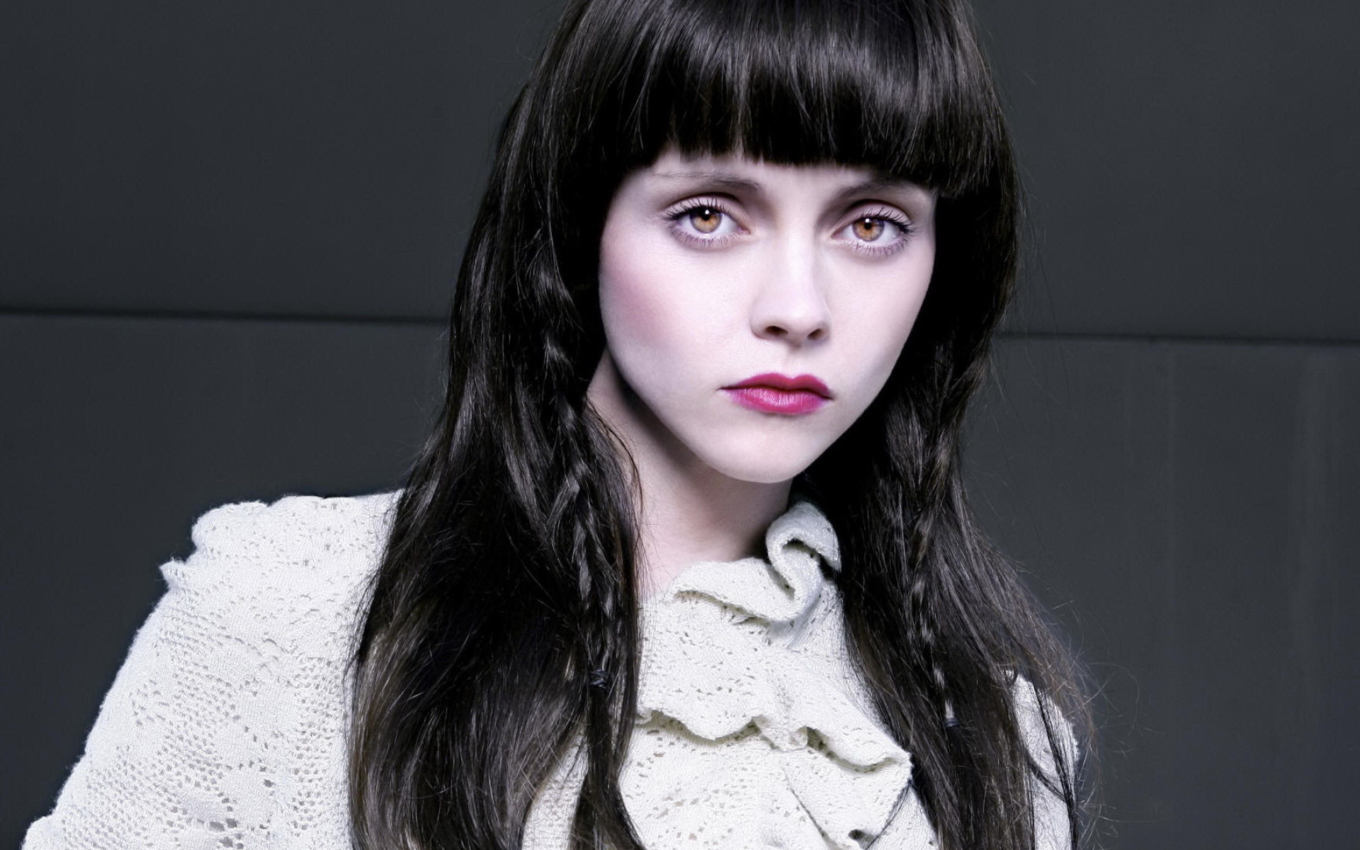 Christina Ricci: Appeared in the comedy horror series Wednesday as Marilyn Thornhill. 1920x1200 HD Background.