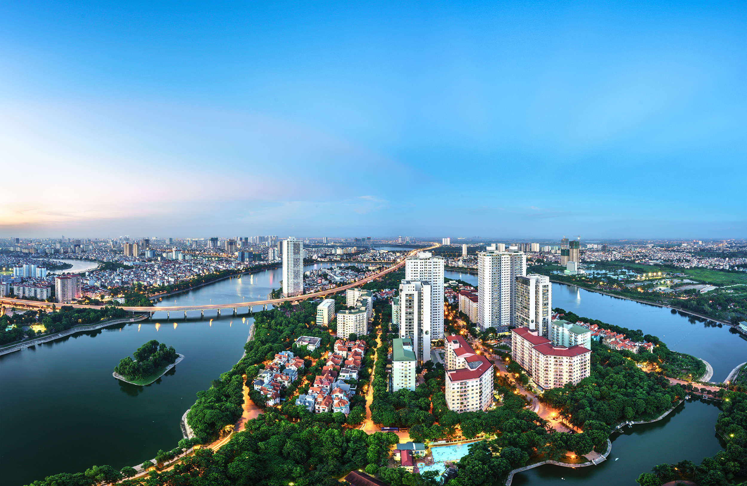 Hanoi, Vietnam's capital, Travel tips, Hauptstadt, 2500x1630 HD Desktop