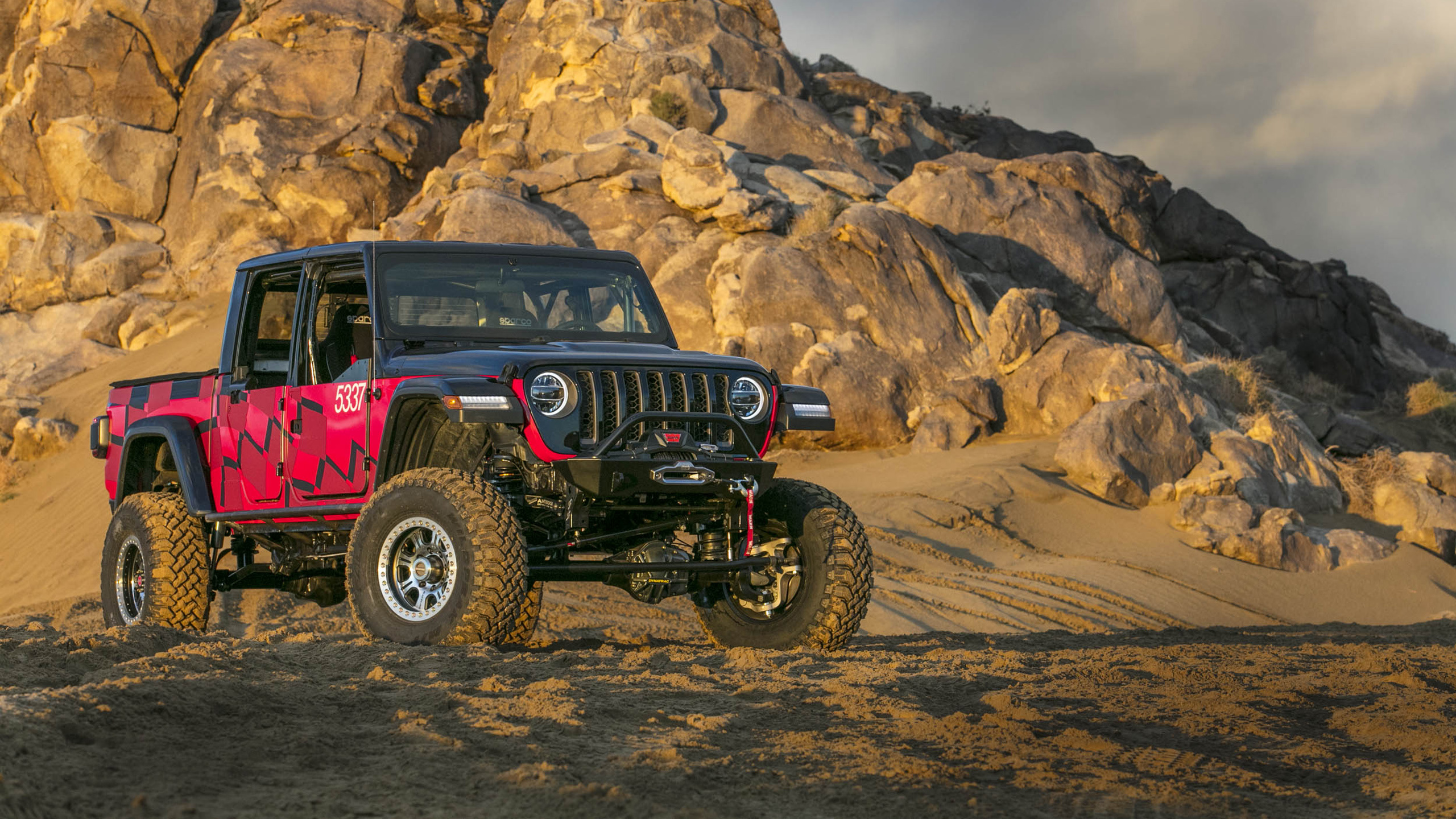 Jeep Gladiator, King of the Hammers race car, 2019 wallpaper, Jeep Rubicon, 2560x1440 HD Desktop