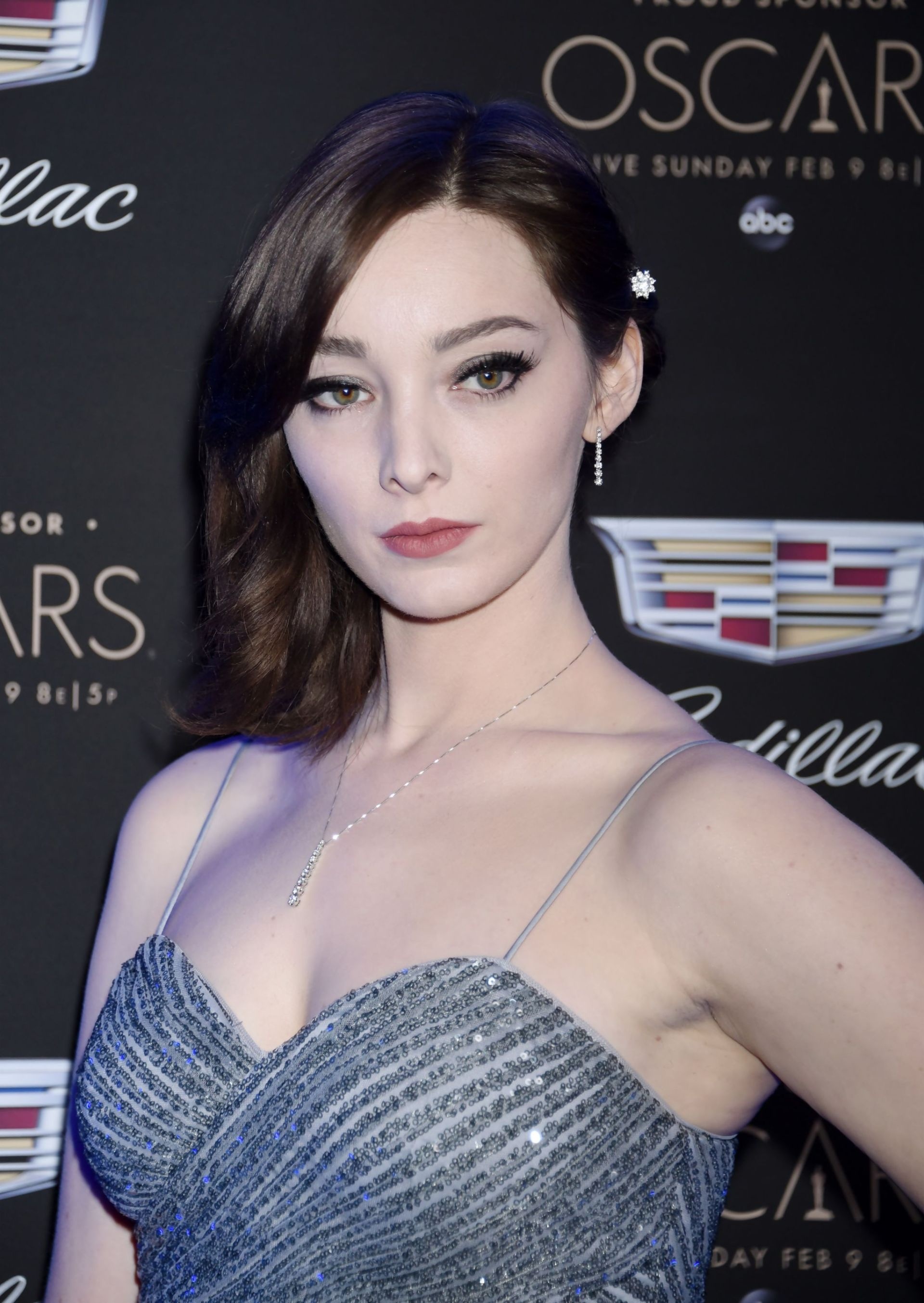 Emma Dumont, Pinned by Damianoaks14, 1920x2710 HD Phone