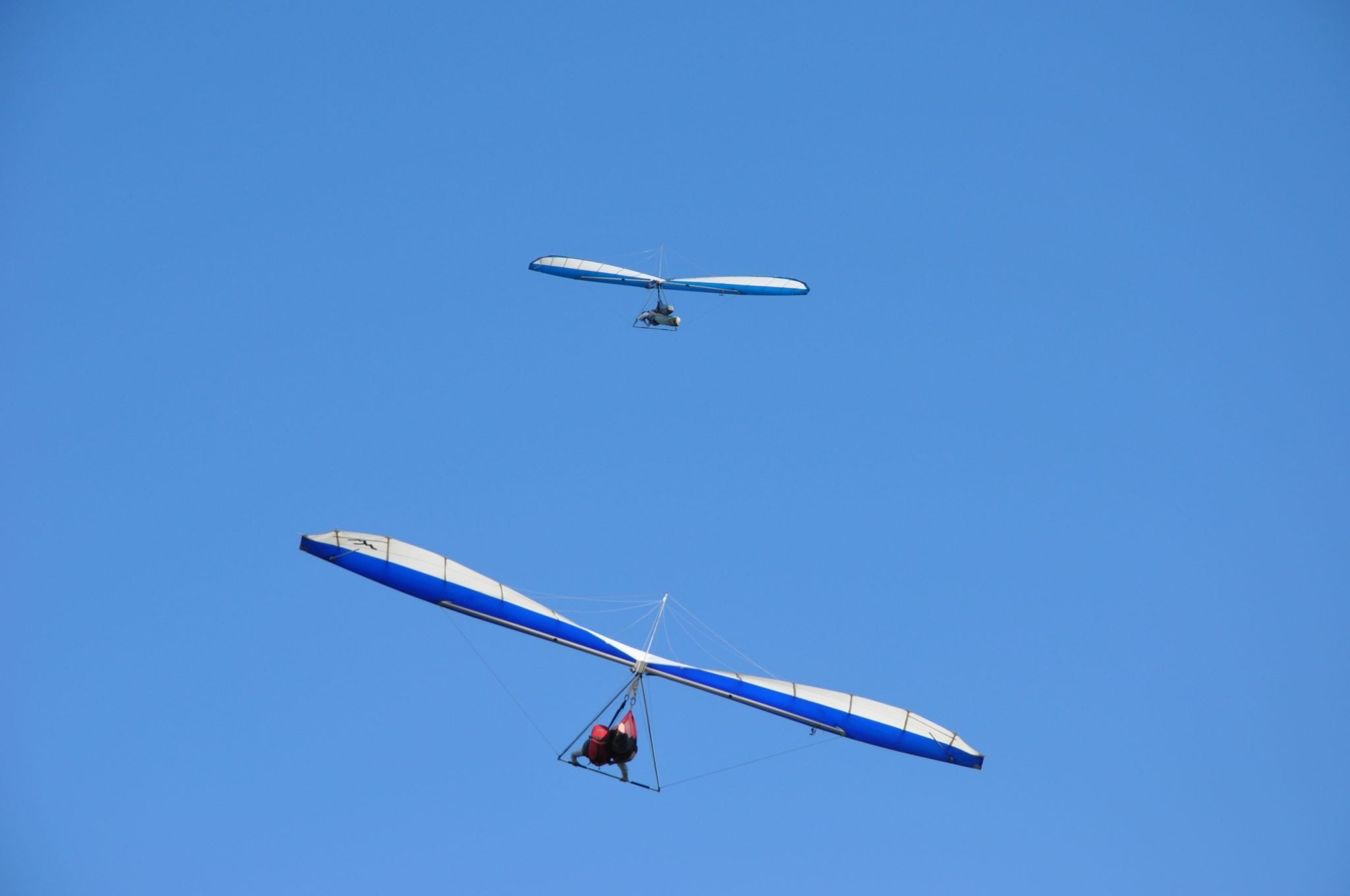 Hang Gliding: Byron Bay Hang Gliding, A motor glider, The thrill of soaring. 2050x1360 HD Wallpaper.