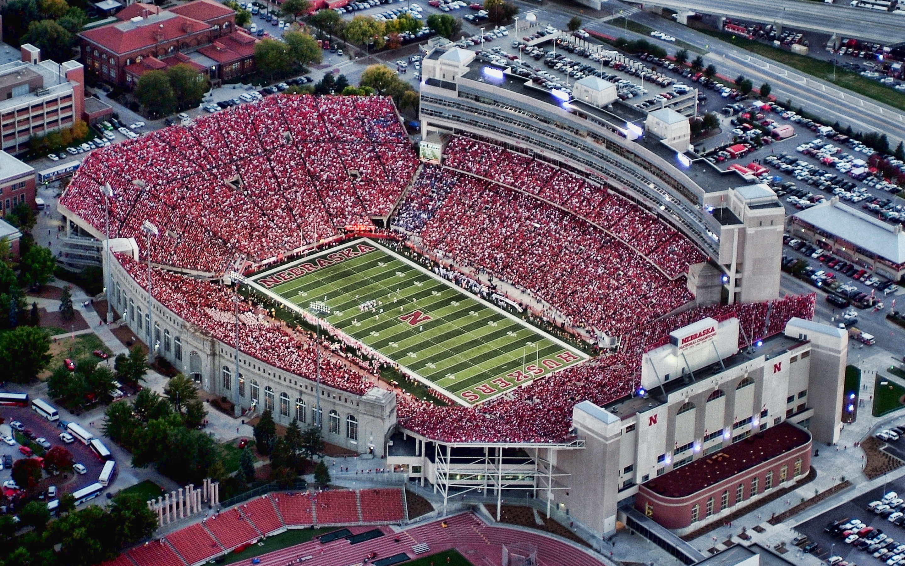 Memorial stadium, Sea of Red, Tom Osborne Field, Nebraska, 2880x1800 HD Desktop
