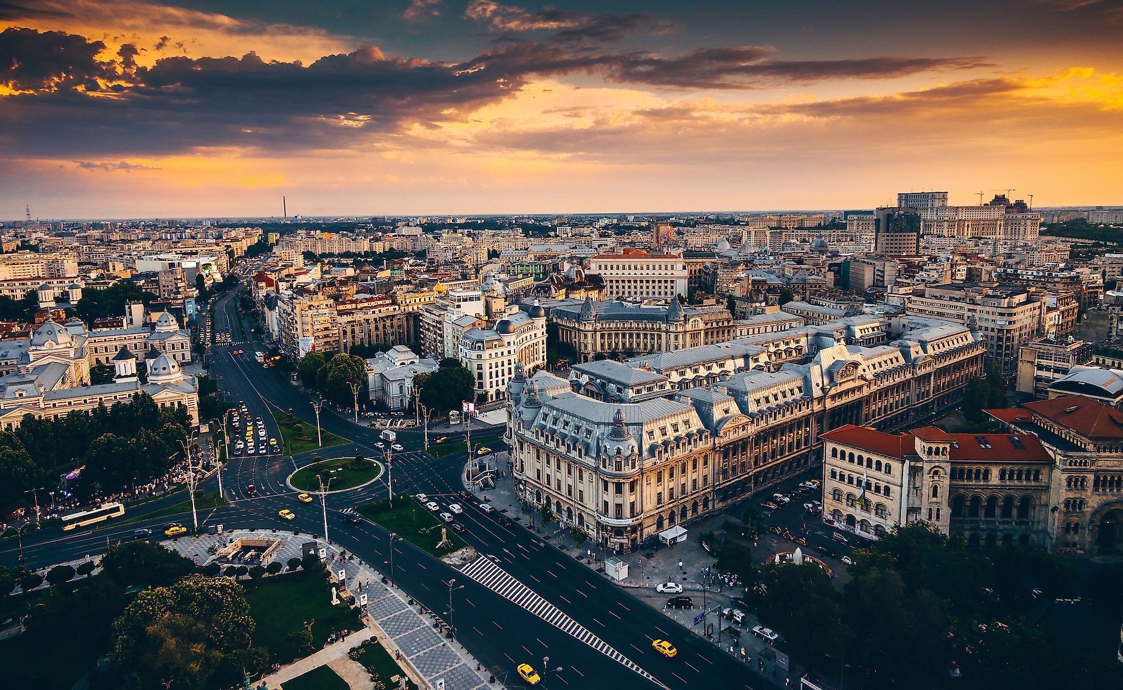 Bucharest highlights, Romanian capital, Local culture, Urban exploration, 2200x1360 HD Desktop
