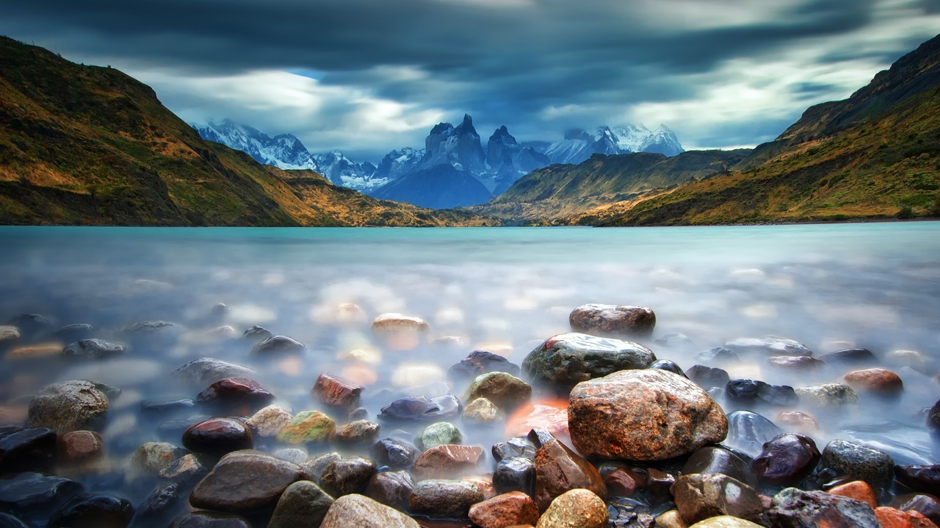 Torres del Paine National Park, Cuernos del Paine, Windows 10 spotlight, Chile, 1920x1080 Full HD Desktop