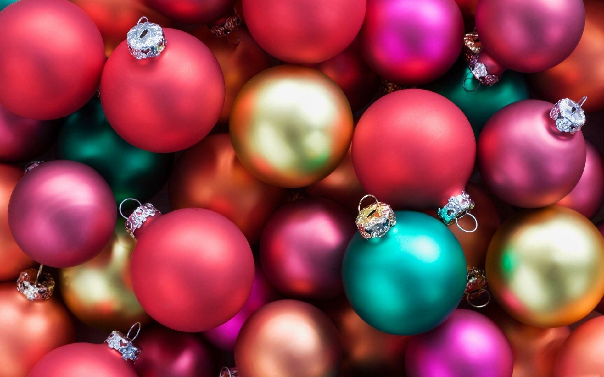 Christmas Ornament: Frequently made from plastic and available worldwide in a massive variety of shapes, colors, and designs. 1920x1200 HD Background.