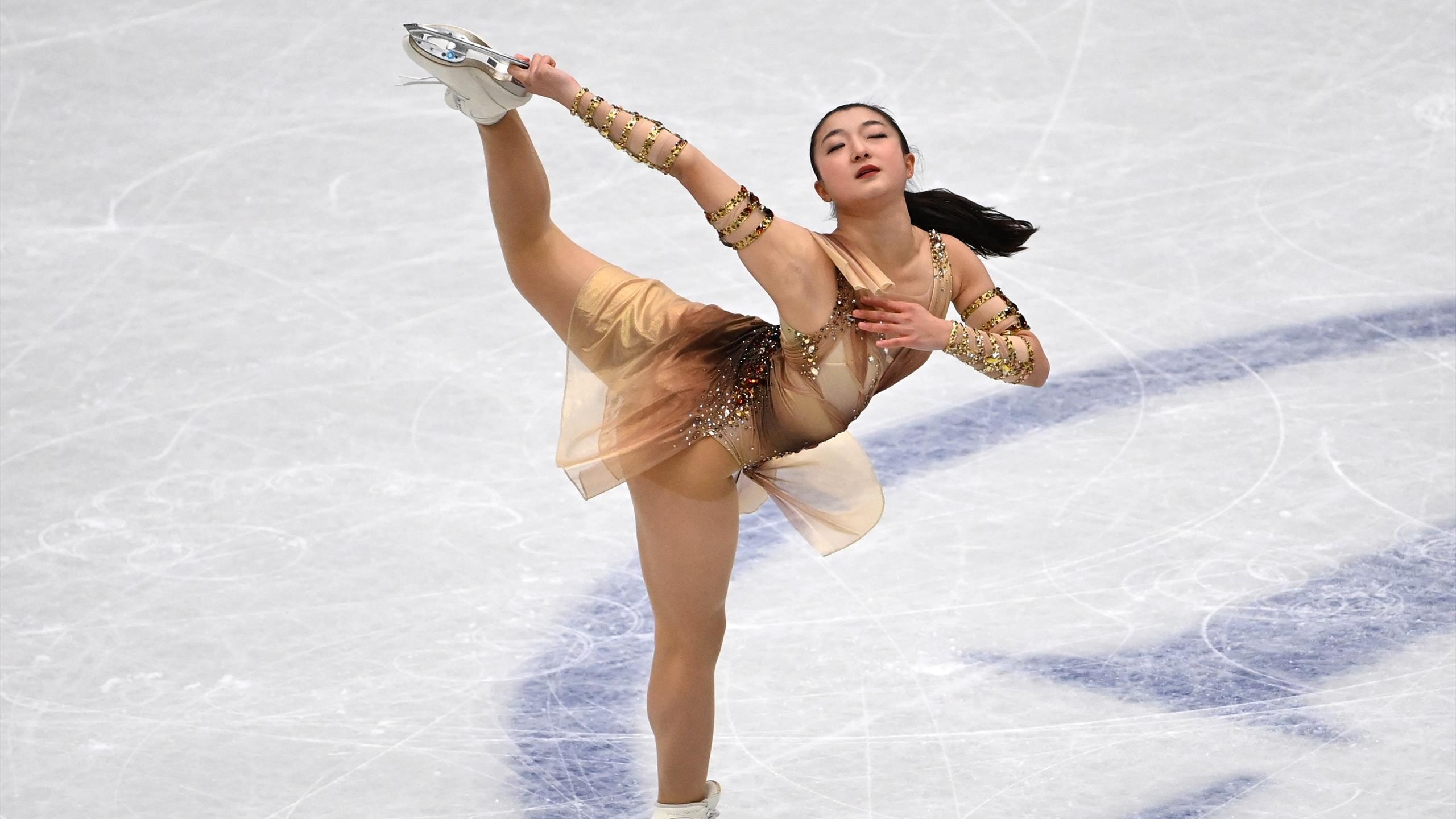 Kaori Sakamoto, Figure skater, Athlete profile, Morning practice, 2560x1440 HD Desktop
