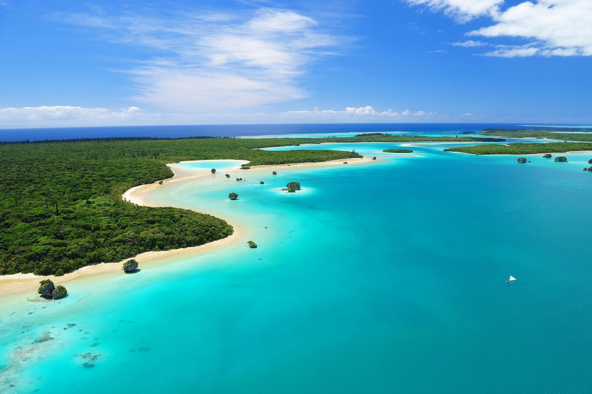 New Caledonia, South Pacific island, HD desktop wallpaper, Tropical paradise, 2050x1370 HD Desktop