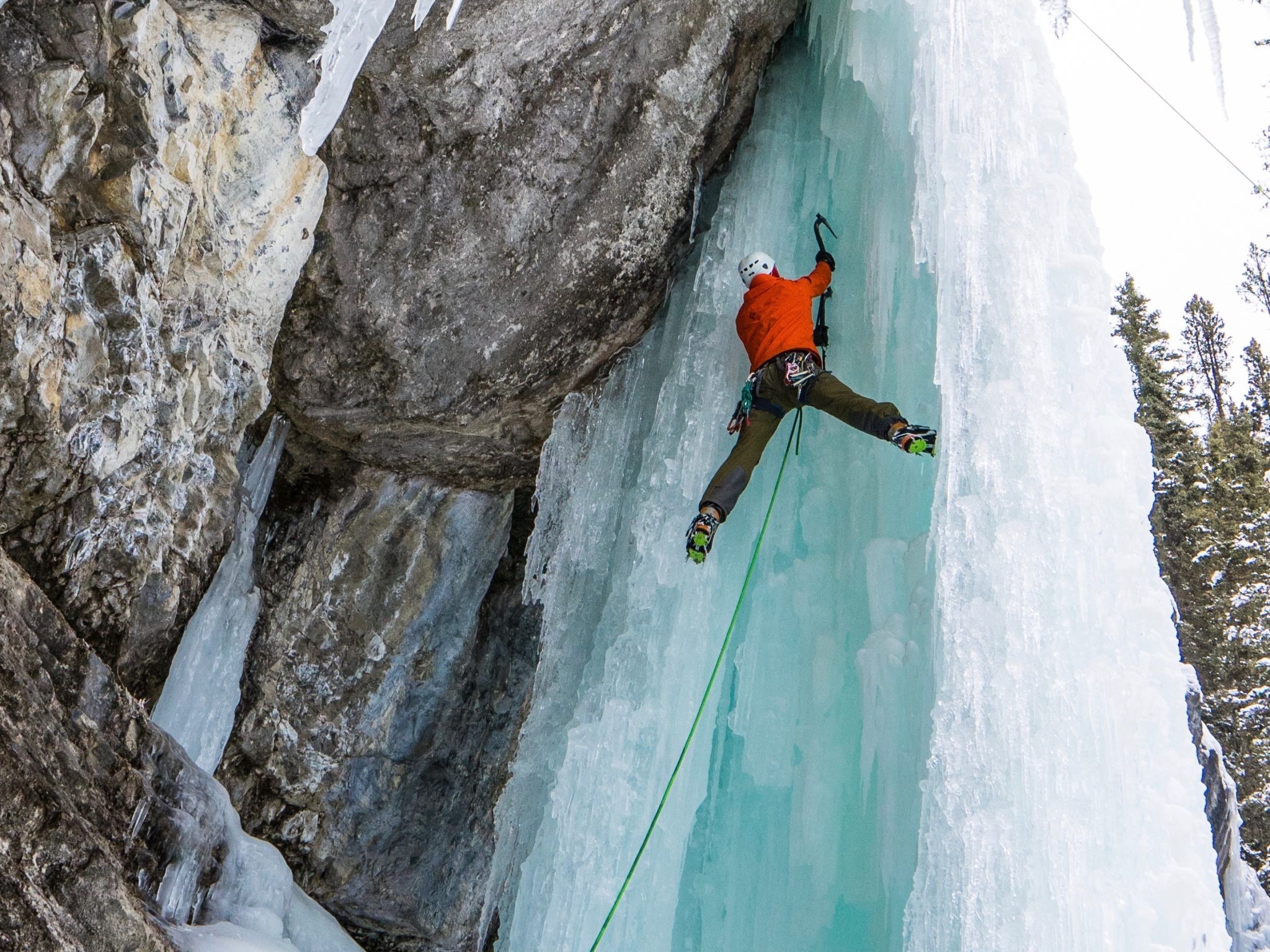 Ice Climbing: The Canadian Rockies Courses and Guiding, Travel Guide 2022, Ice Climbers Reach Great Heights. 2050x1540 HD Background.