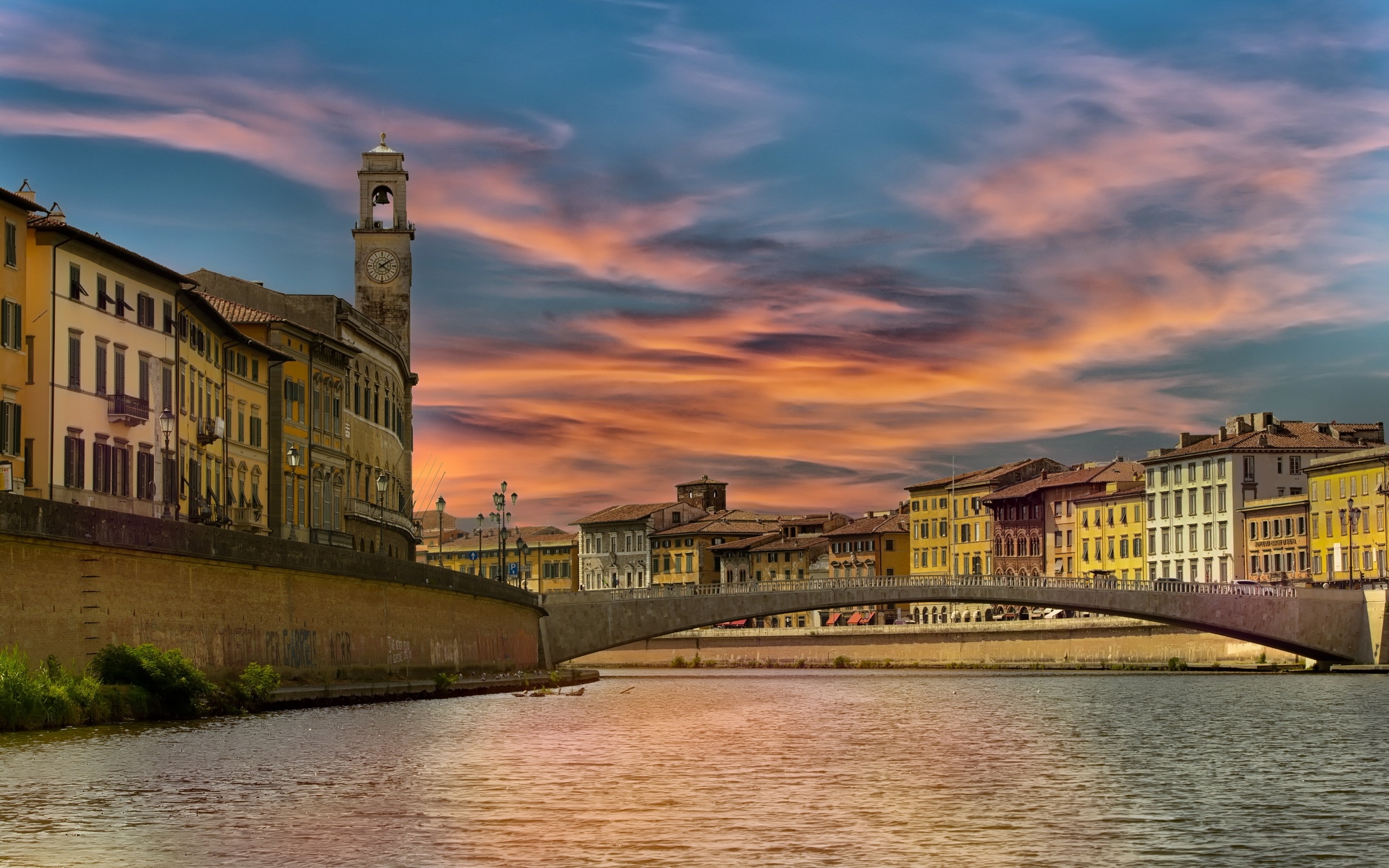 Pisa Italy HD wallpaper, Breathtaking background, Striking visuals, Tuscany's charm, 2560x1600 HD Desktop
