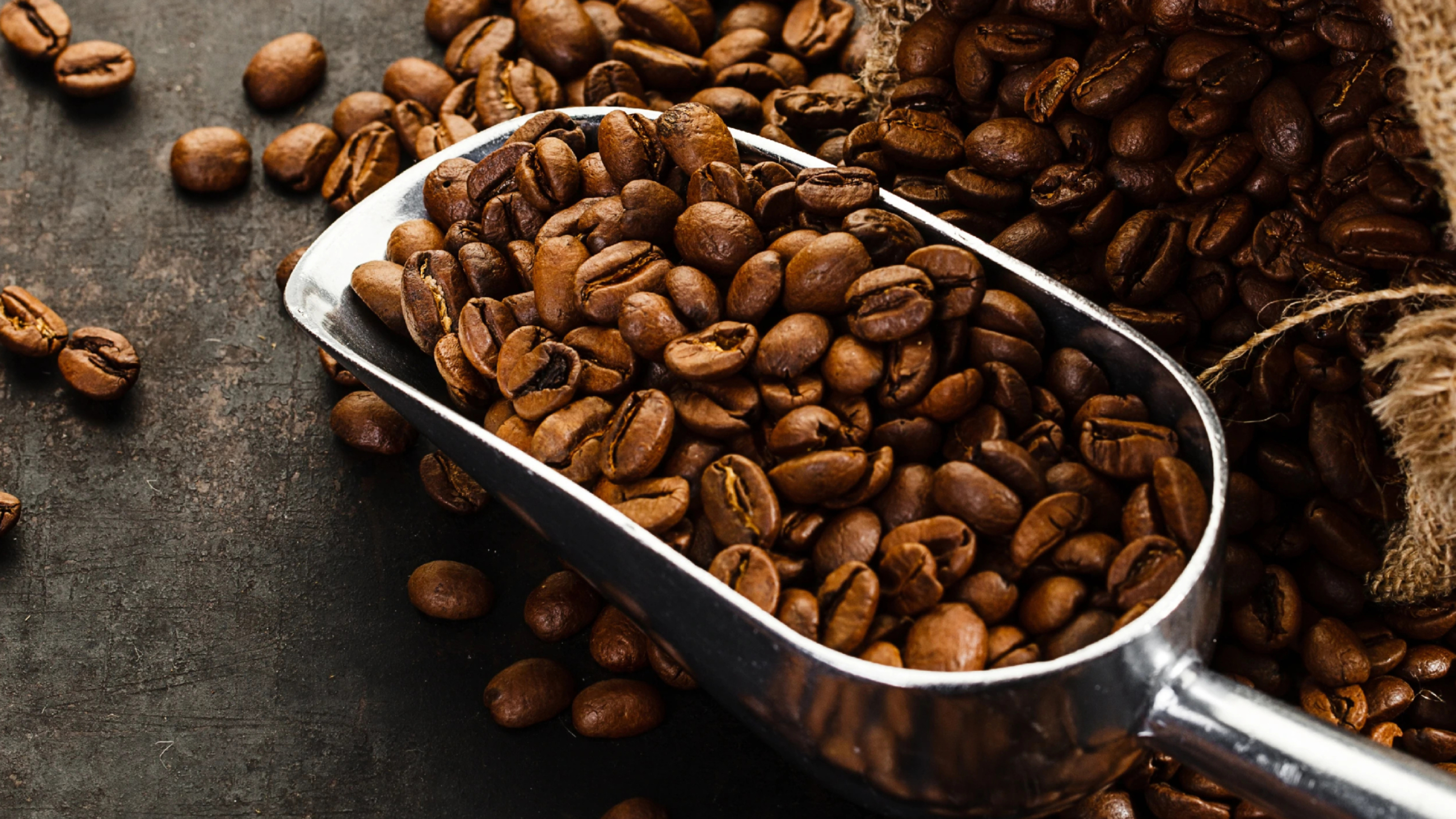 Ground vs whole bean, Coffee roasters, Coffee beans difference, Eldorado Coffee, 3840x2160 4K Desktop