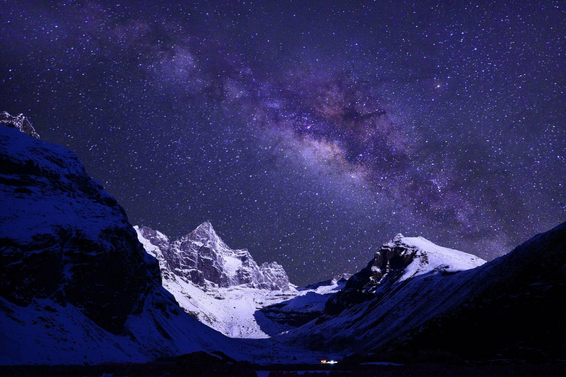 Himalayas: The range is home to the third-largest ice deposits in the world. 1920x1280 HD Background.
