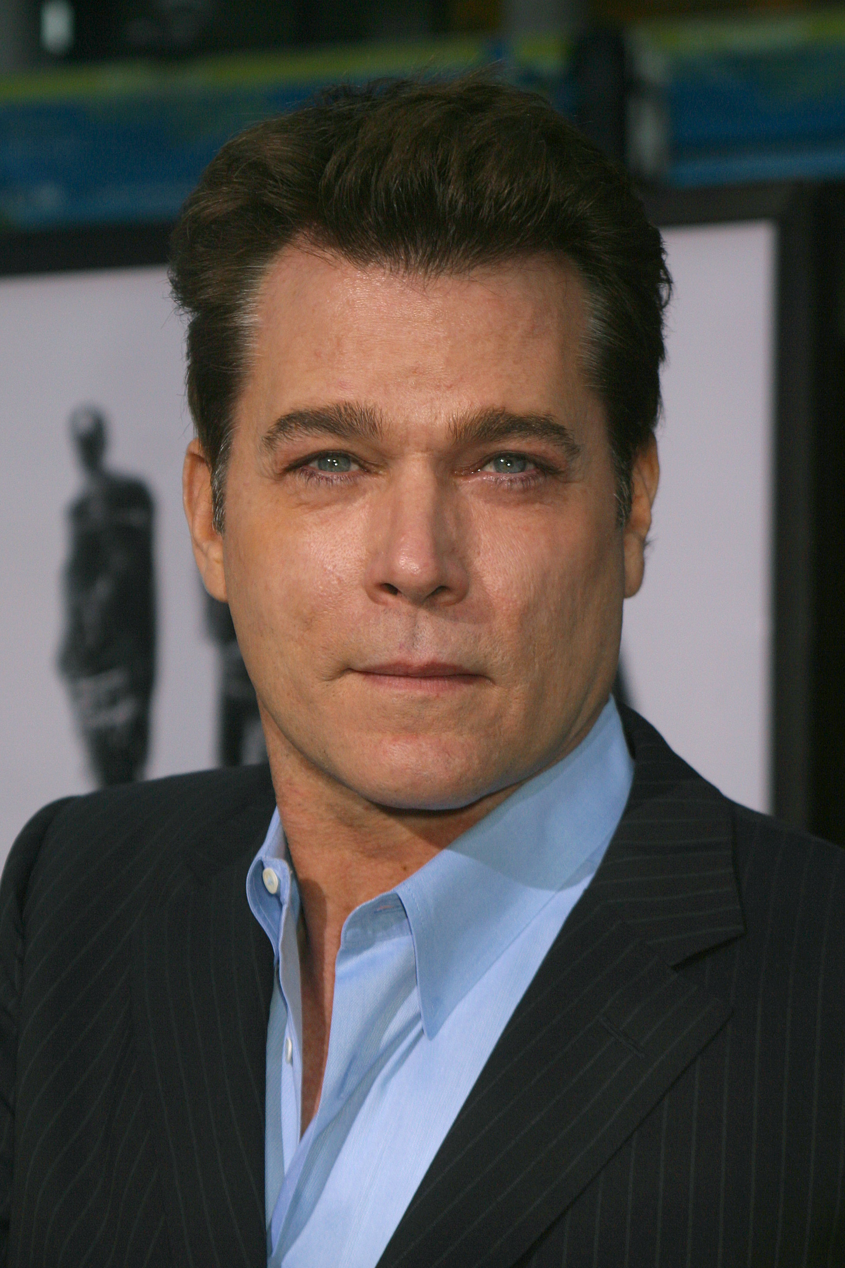 Ray Liotta: His first major acting role was Ray Sinclair in Something Wild (1986). 1710x2560 HD Background.
