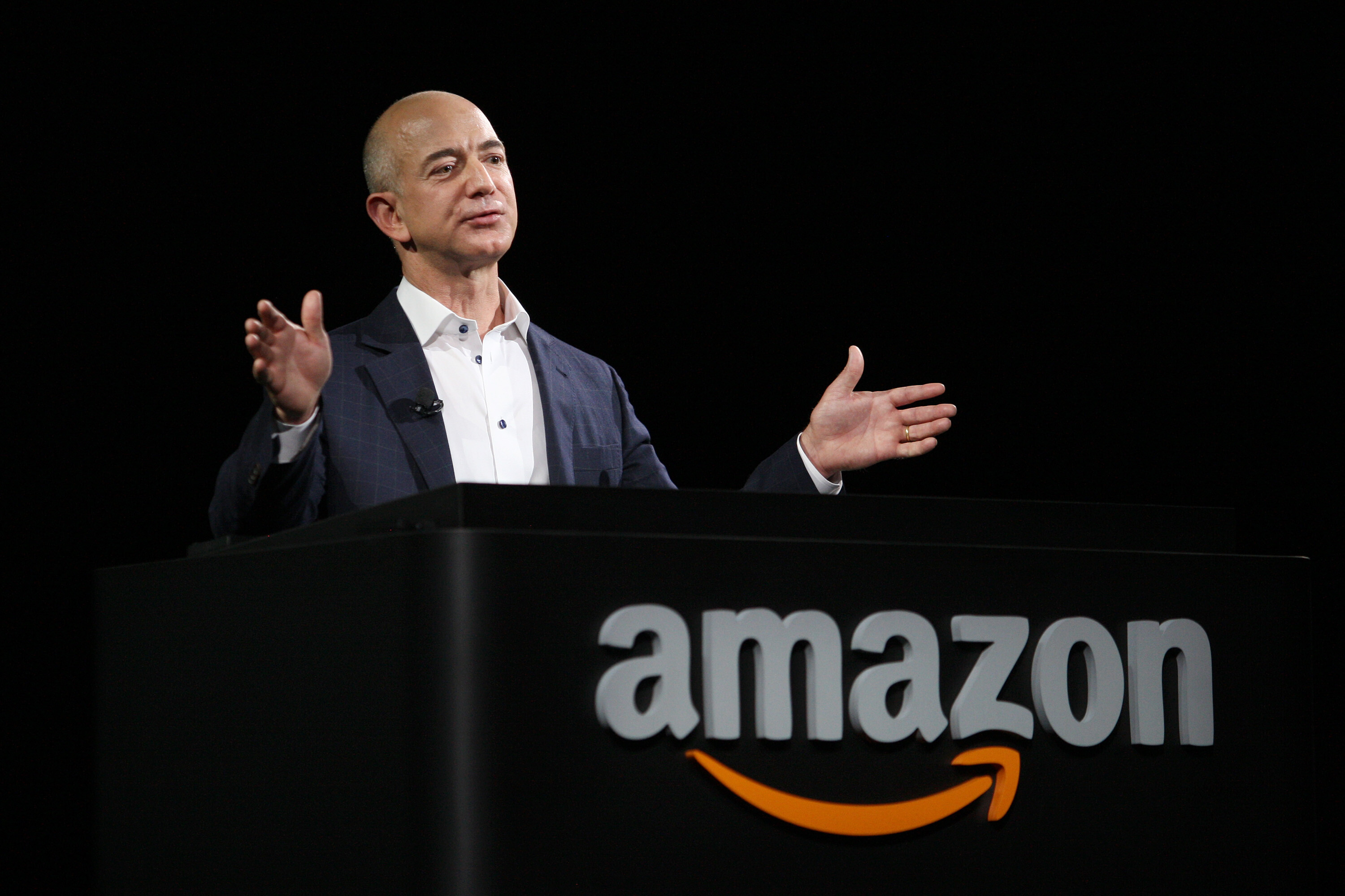 Jeff Bezos: Founded Amazon in late 1994 on a road trip from New York City to Seattle. 3000x2000 HD Background.