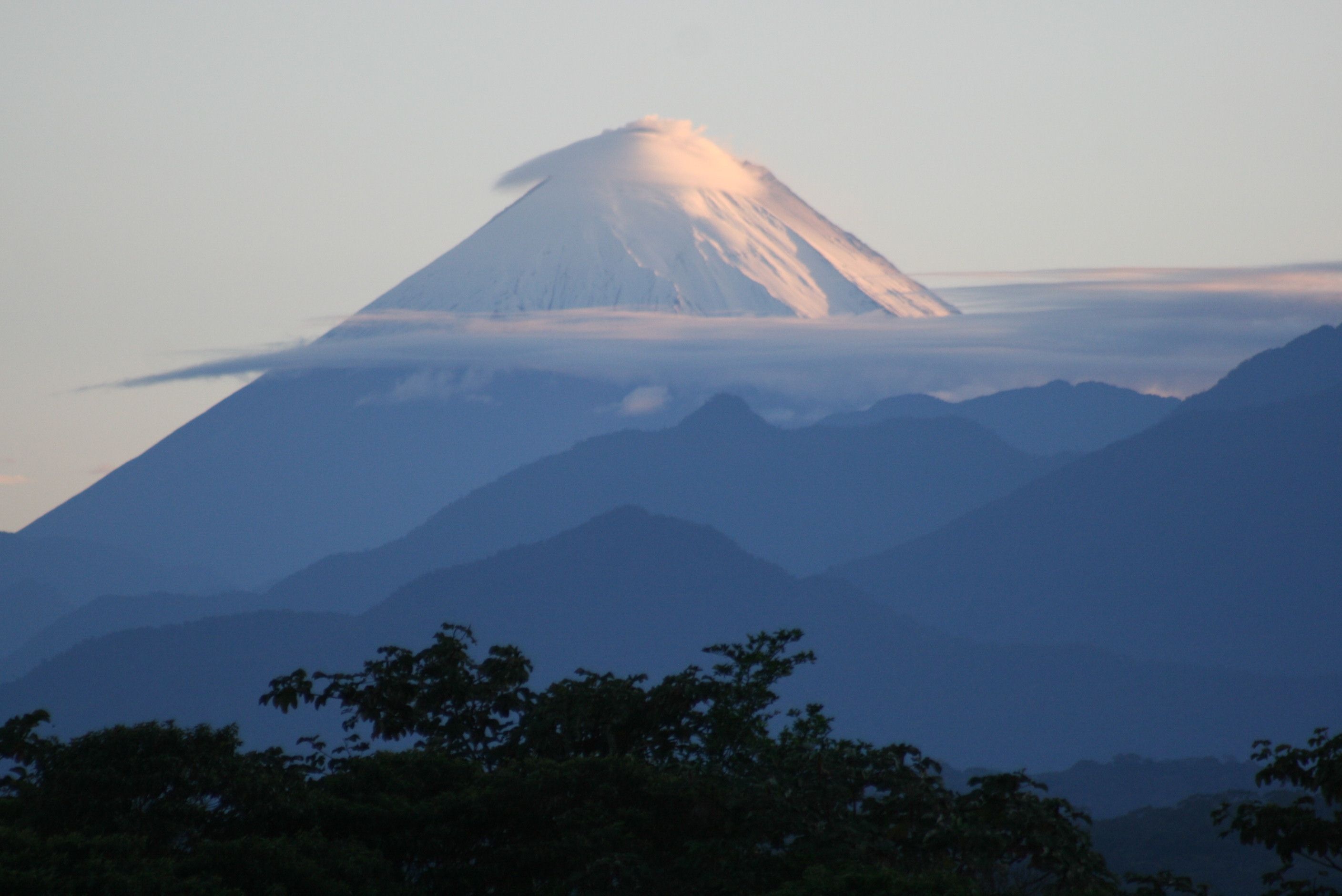 Sangay Volcano, Ecuador, Near Peruvian border, Vulkanen, 2820x1880 HD Desktop