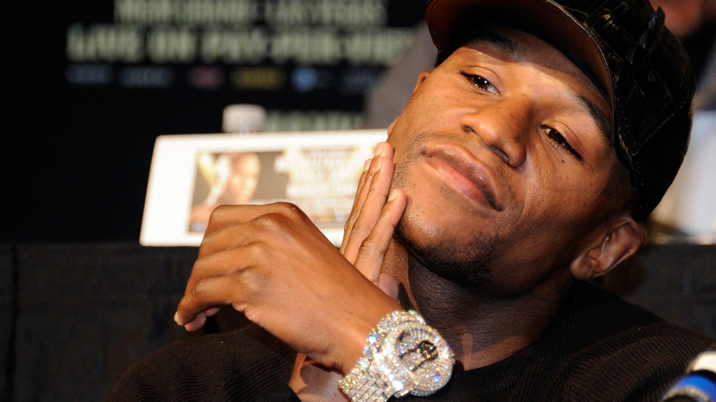 Floyd Mayweather: Inducted into the International Boxing Hall of Fame in the class of 2021. 3000x1690 HD Background.