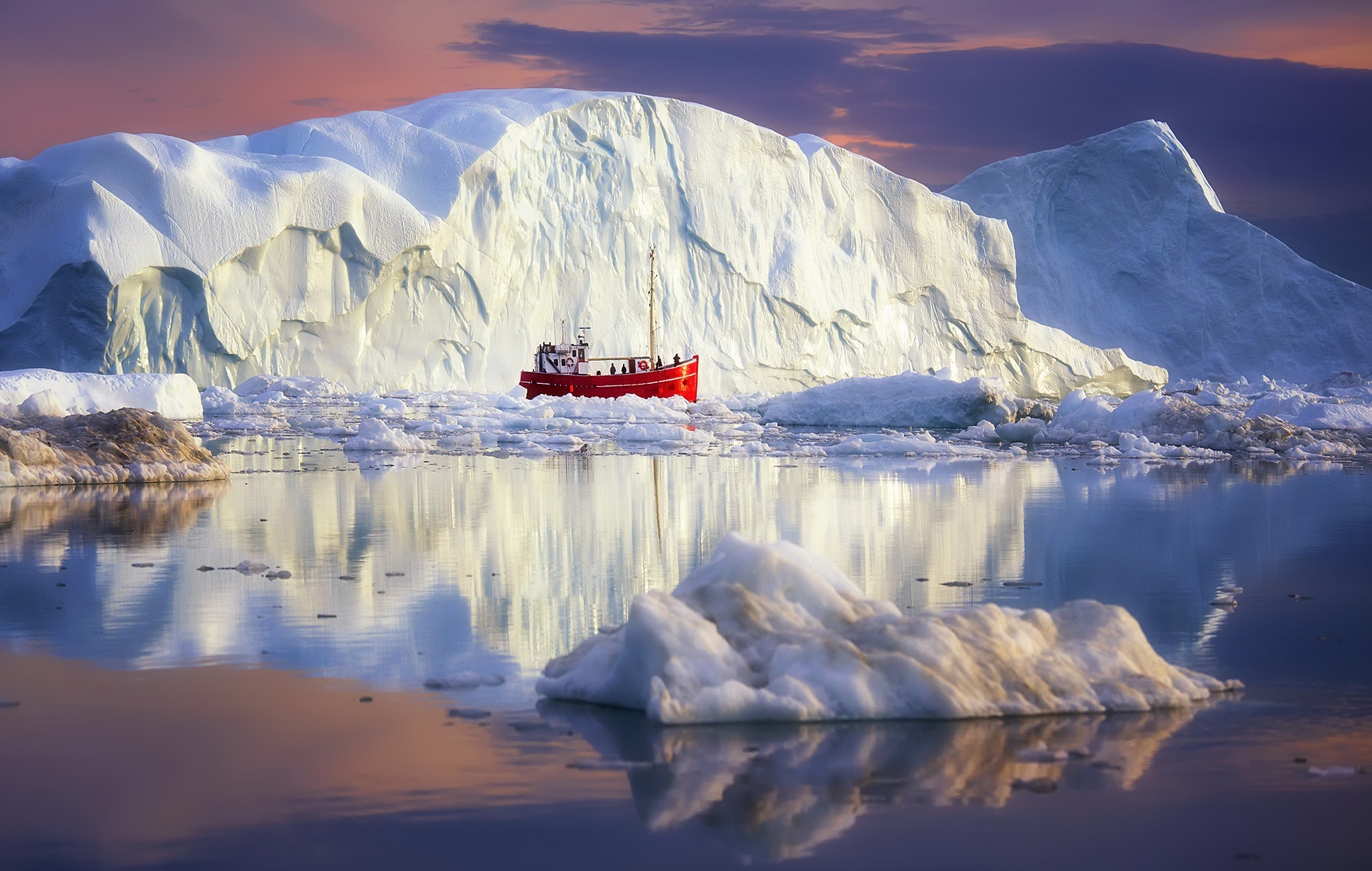 Arctic Ocean, Frozen landscapes, Icebergs, Arctic wildlife, 2050x1300 HD Desktop