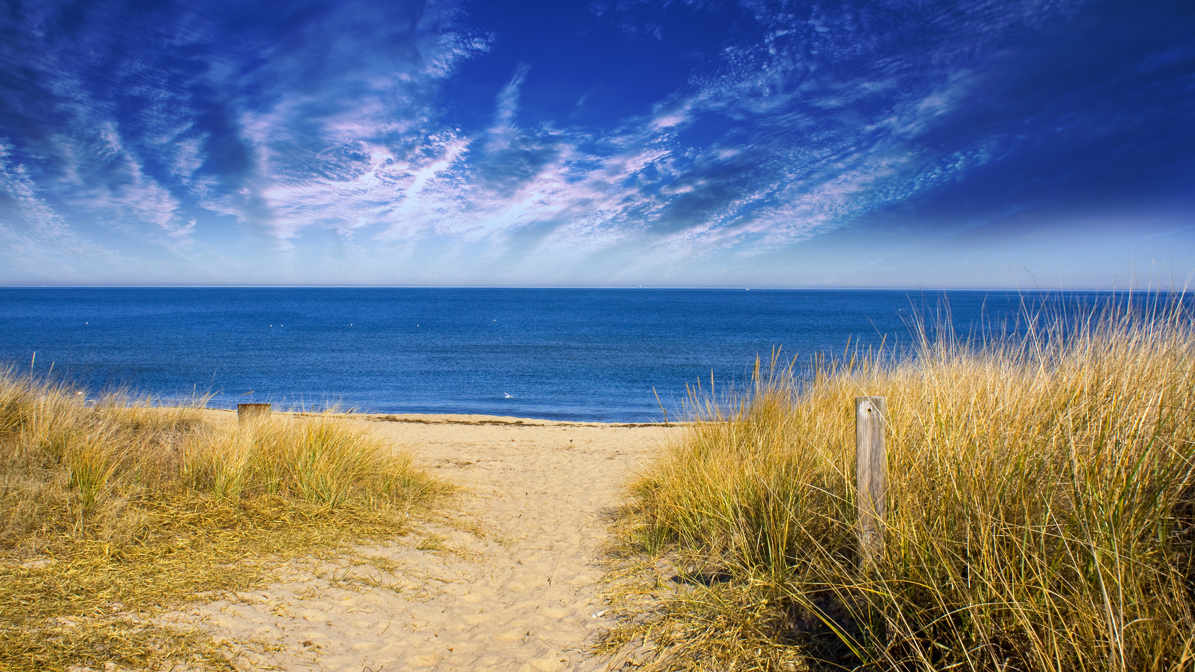 Virginia Beach, Coastal paradise, Sandy shores, Ocean waves, 3840x2160 4K Desktop