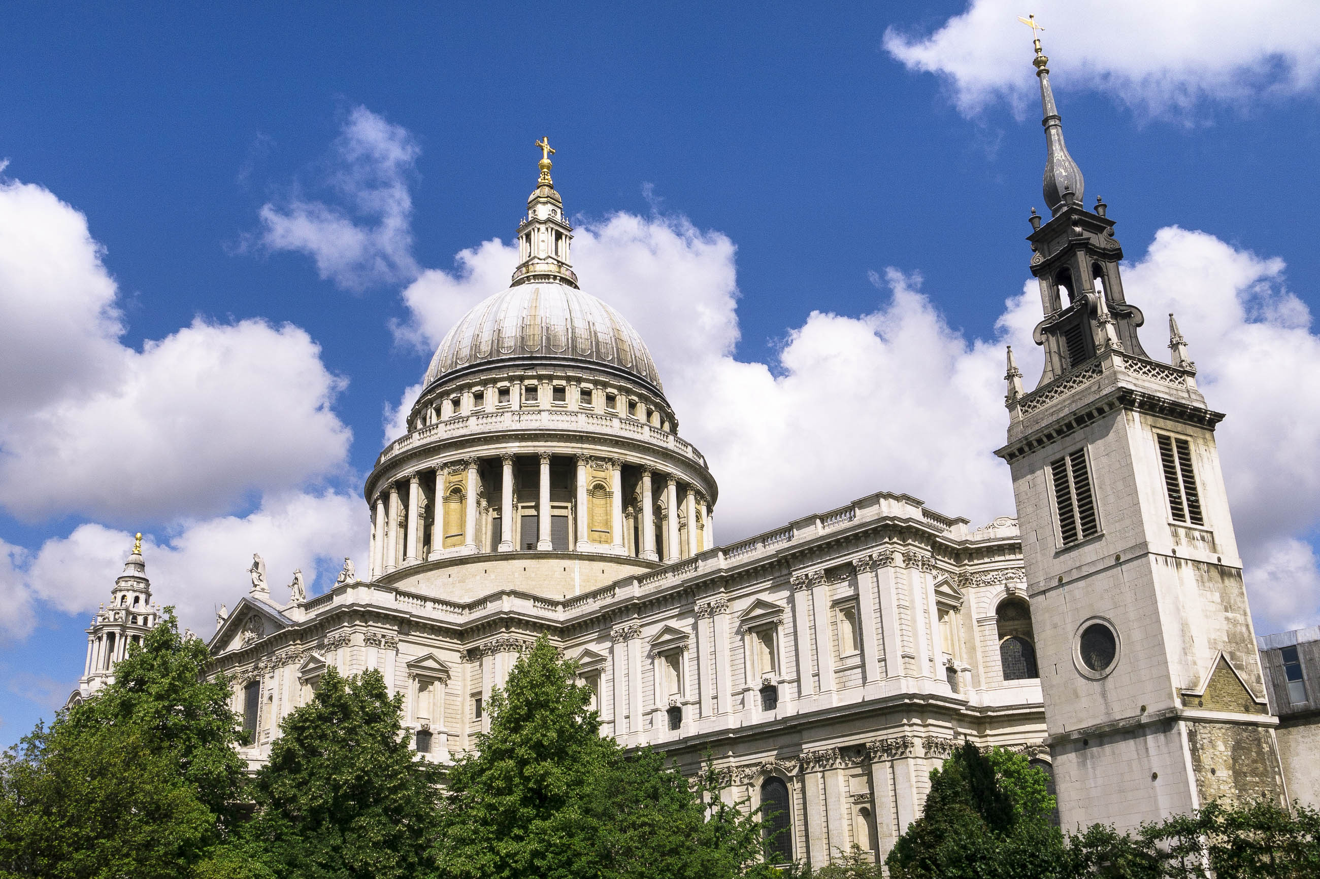 St. Paul's Cathedral, London, Travel destination, British cultural icon, 2600x1740 HD Desktop