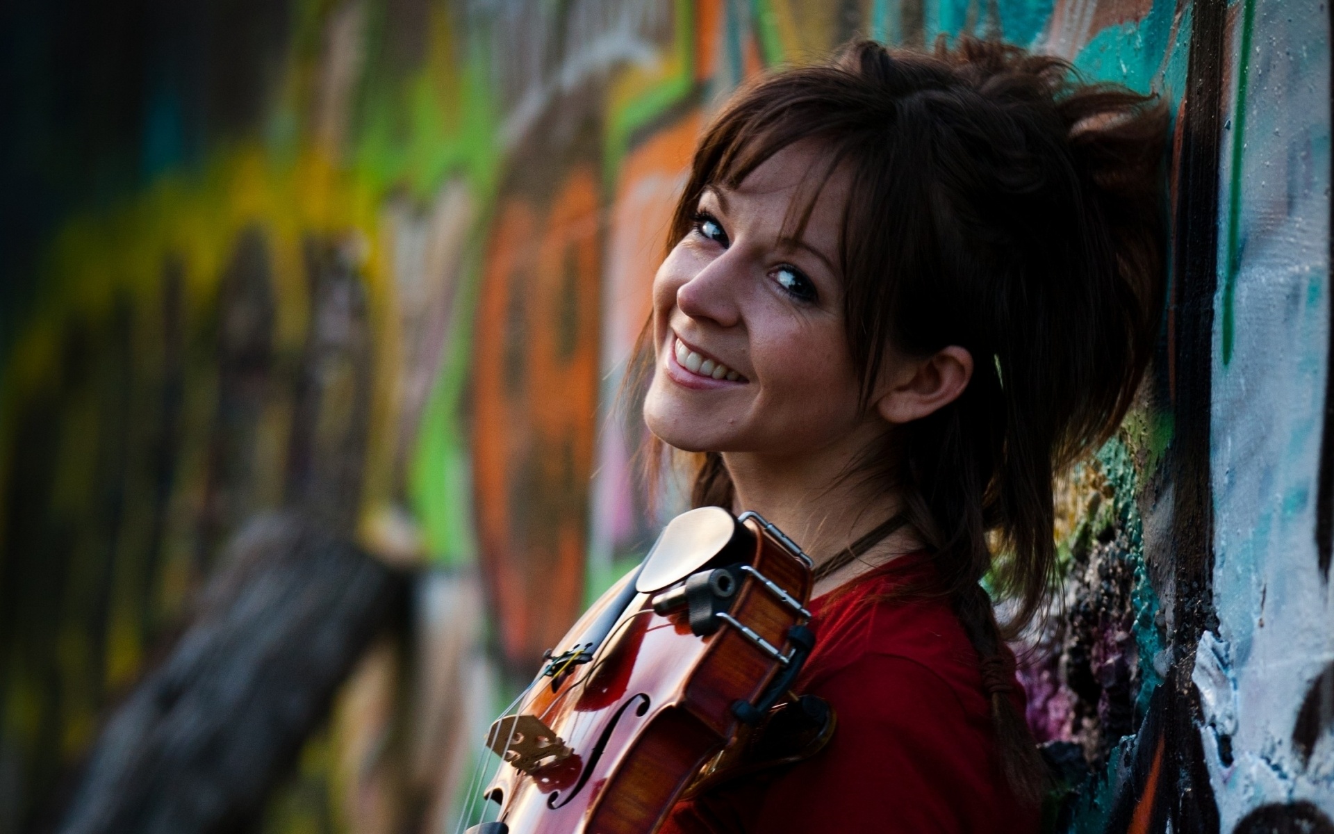 Lindsey Stirling, Red-haired violinist, Talented musician, Beautiful smile, 1920x1200 HD Desktop