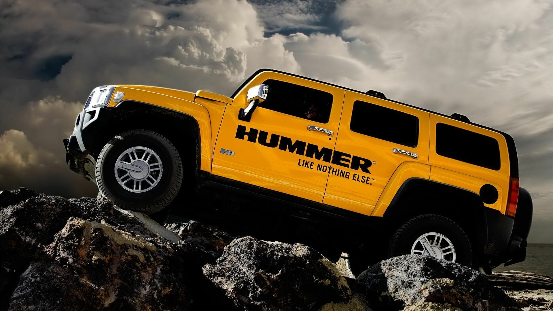 Hummer: H2 model, Was built at AM General Military Assembly Plant in Mishawaka, Indiana. 1920x1080 Full HD Wallpaper.