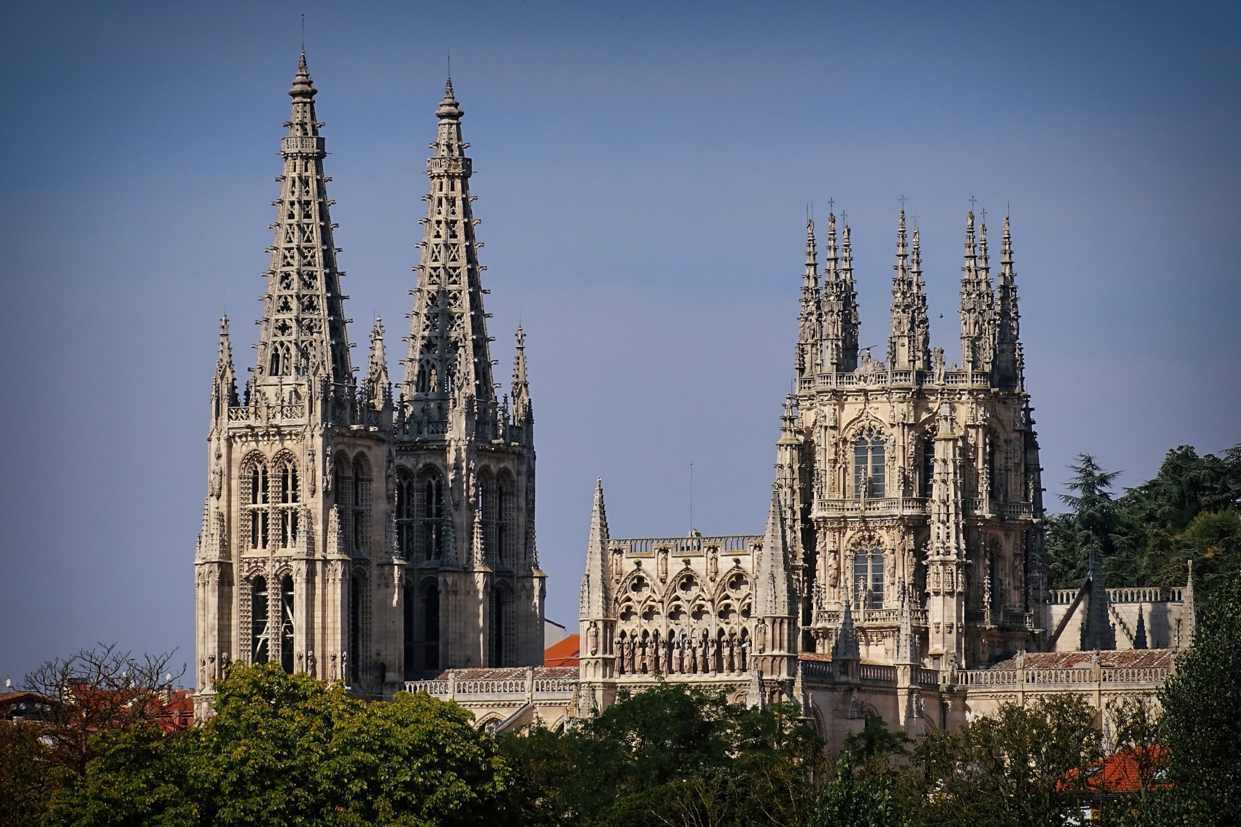 Cathedral: The Cathedral of Saint Mary of Burgos, A Catholic church dedicated to the Virgin Mary, Burgos, Spain. 2560x1710 HD Wallpaper.