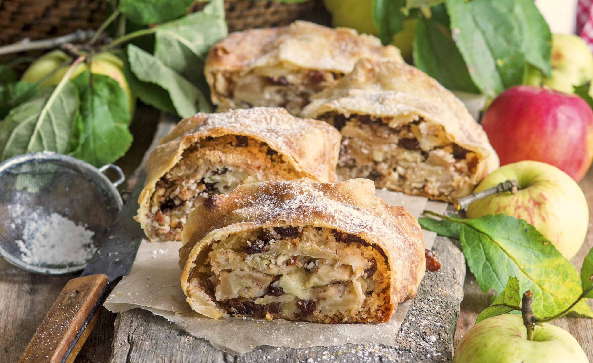 Strudel: The recipe for was brought to Austria by Turkish bakers in the 17th century. 2000x1230 HD Background.