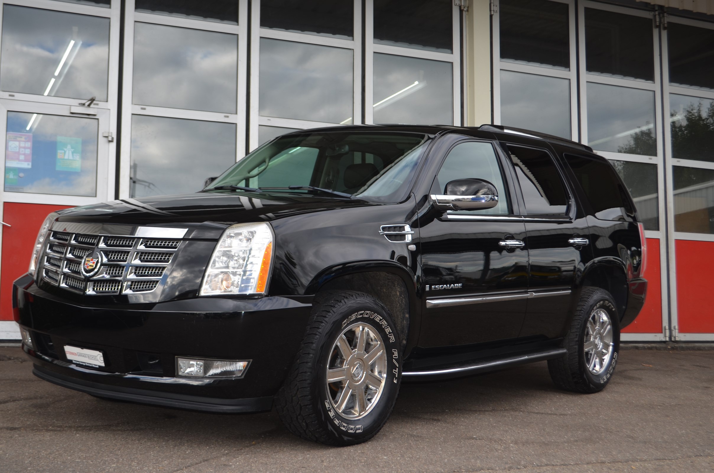 Cadillac Escalade, Pre-owned luxury, Impeccable quality, Unmatched reliability, 2420x1600 HD Desktop