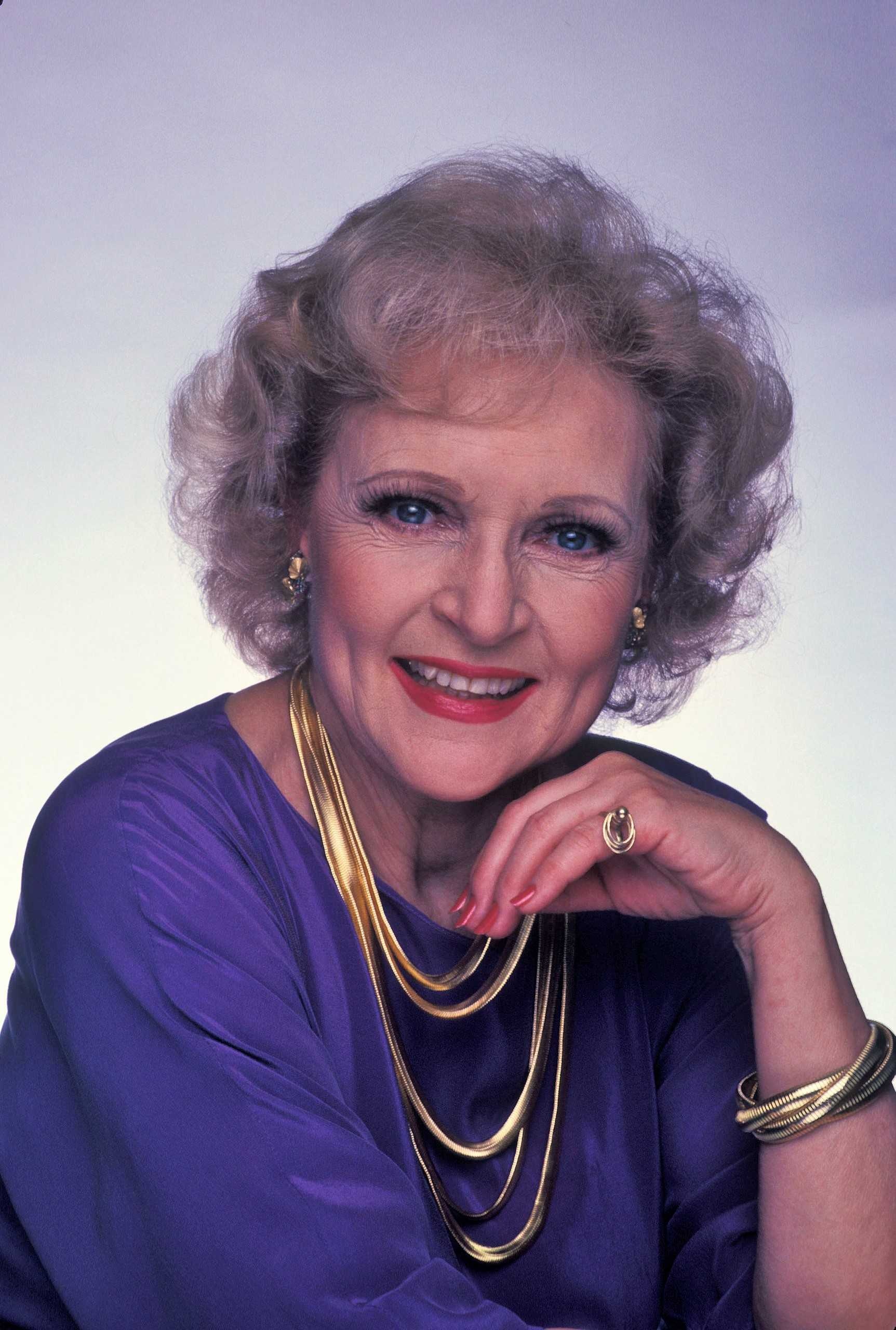 Betty White, Movies, Top free backgrounds, Wallpapers, 1730x2560 HD Handy