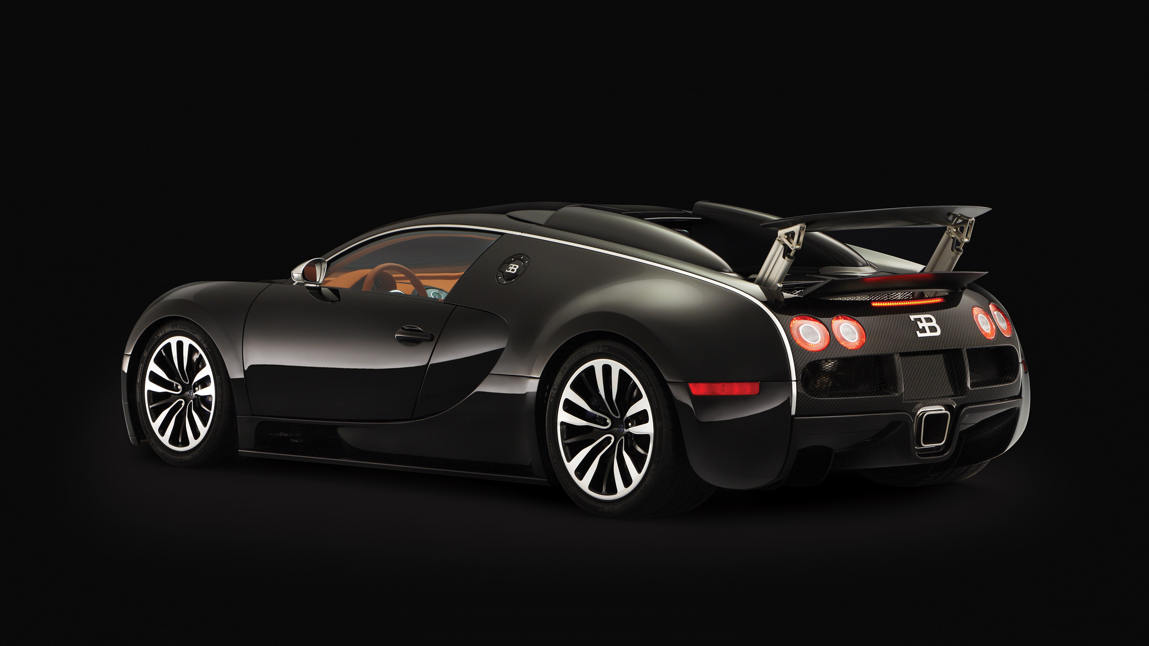 Bugatti Veyron, Sang noir edition, Exclusive HD wallpapers, Sleek and powerful, 3840x2160 4K Desktop