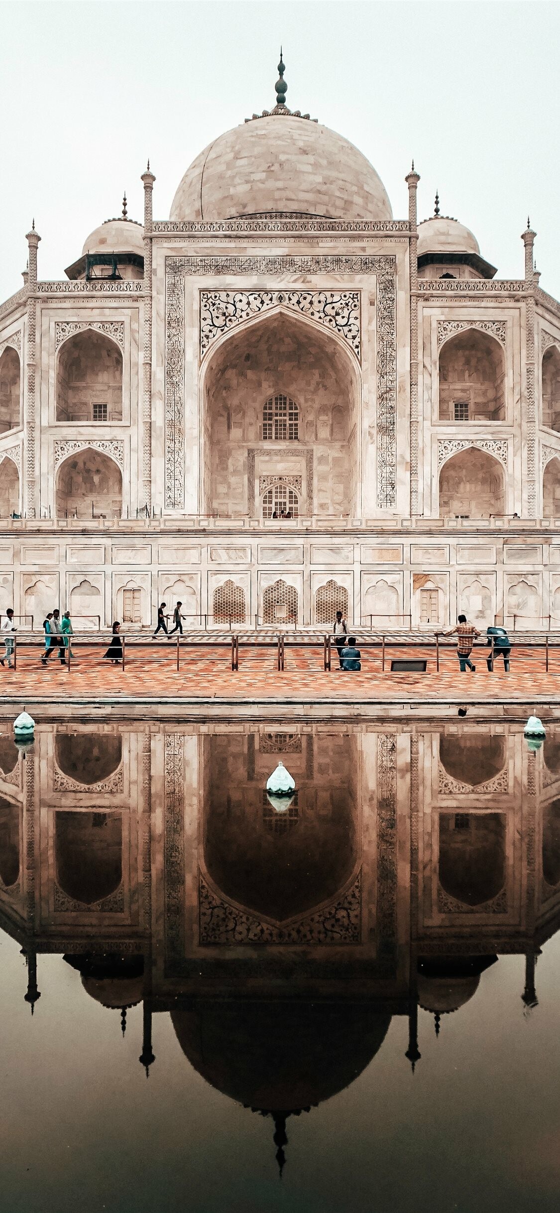 India: Indian aesthetic, Architecture, Building, Agra. 1130x2440 HD Background.