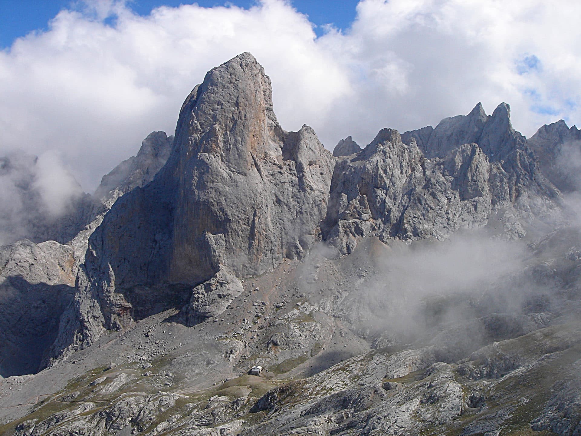 Cantabrian Mountains, Rock climbing, 2-day trip, 1920x1440 HD Desktop