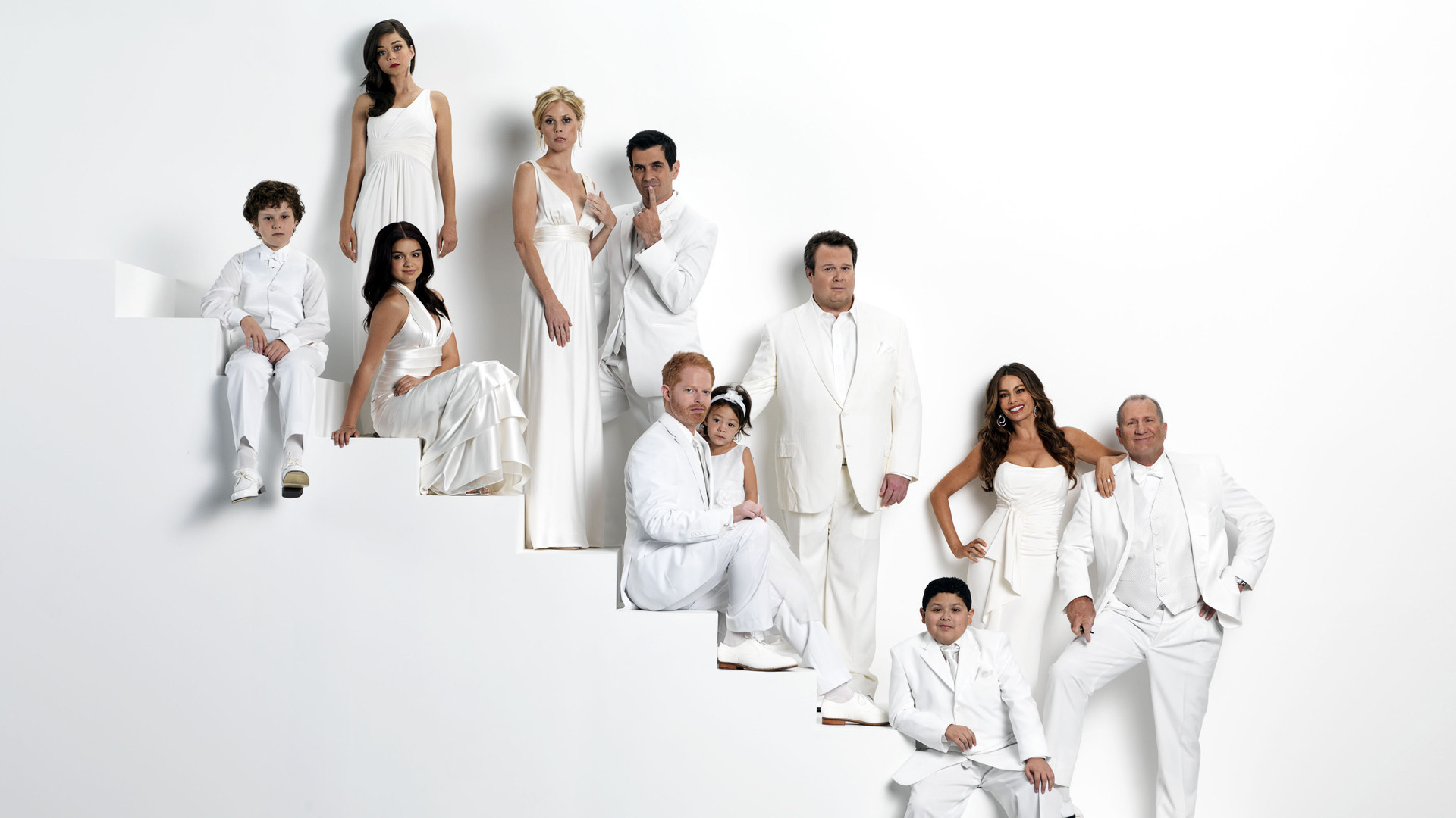 Modern Family, 60 HD wallpapers, Iconic and funny, Memorable moments, 1920x1080 Full HD Desktop