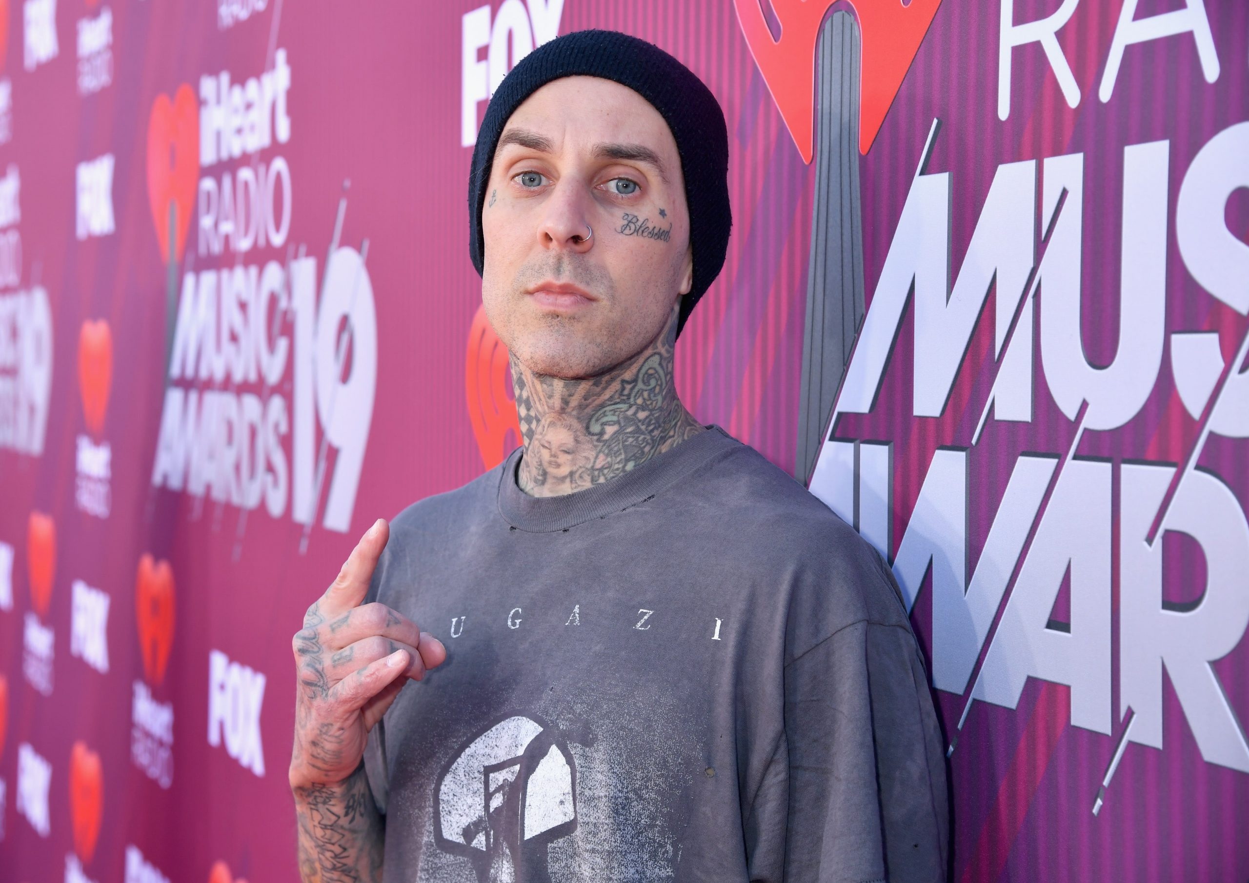 Travis Barker, drummer for Blink-182, Drumming expertise, Contributions to the band's sound, Drum magazine features, 2560x1810 HD Desktop
