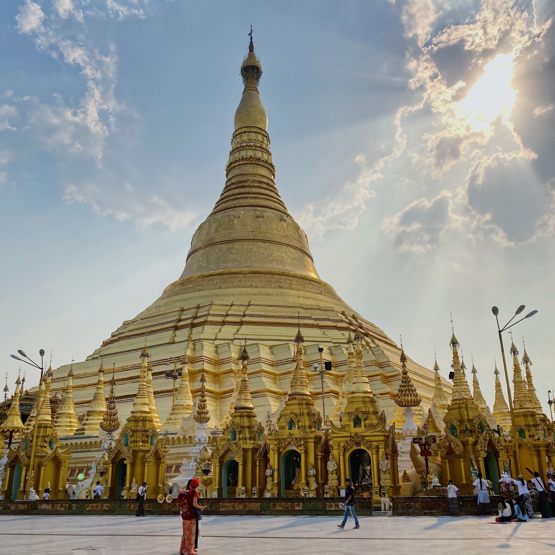 Shwedagon Pagoda, Attraction reviews, Ticket information, Nearby amenities, 1920x1920 HD Handy