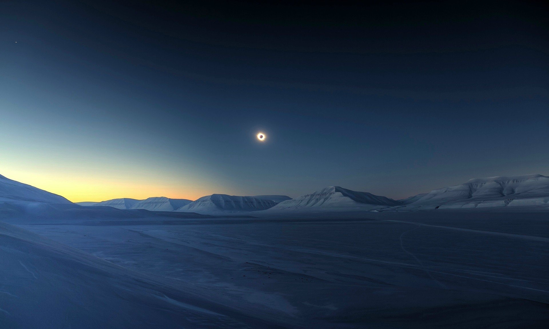 Arctic travels, Solar eclipse, Arctic wallpaper, 1920x1160 HD Desktop
