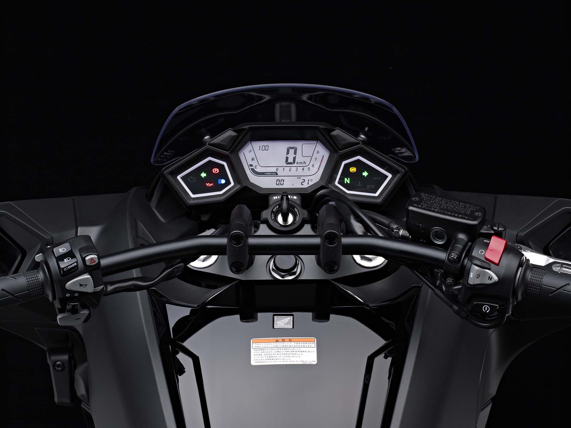 Honda NM4, 2014 Honda NM4 Vultus, Motorbike debut, Asphalt & Rubber, 2000x1500 HD Desktop