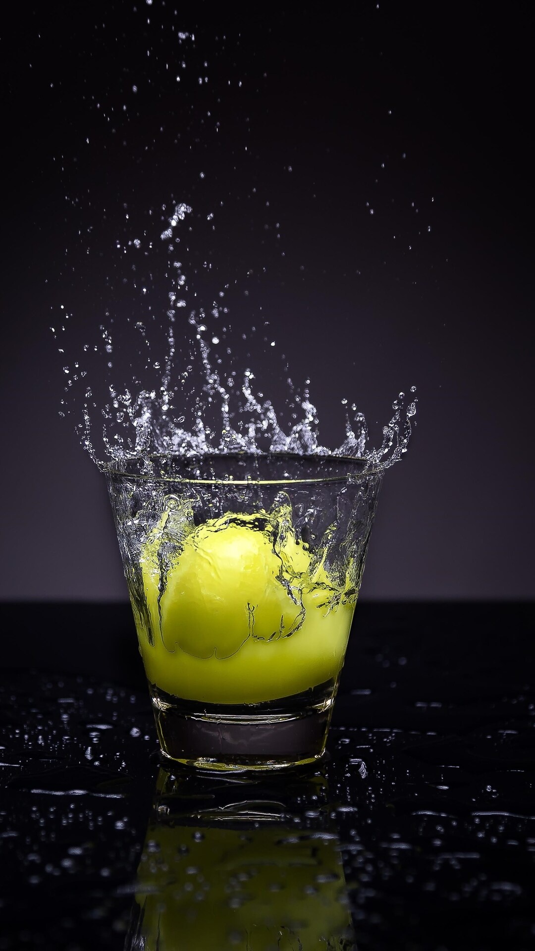 Lemon: Lemonade, A sweetened lemon-flavored juice. 1080x1920 Full HD Wallpaper.