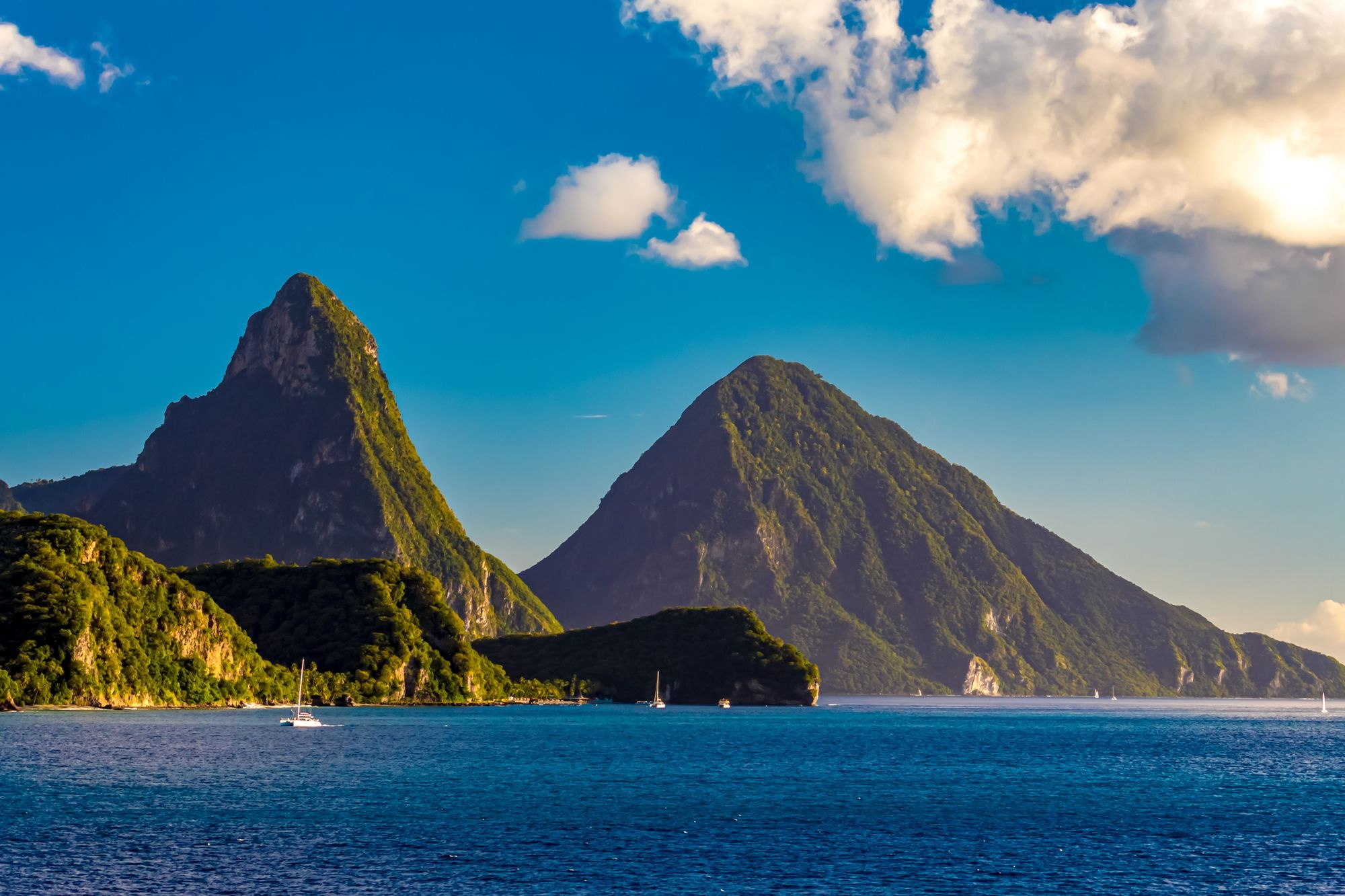 Castries, Pitons St. Lucia, Posted by Sarah Peltier, 2000x1340 HD Desktop