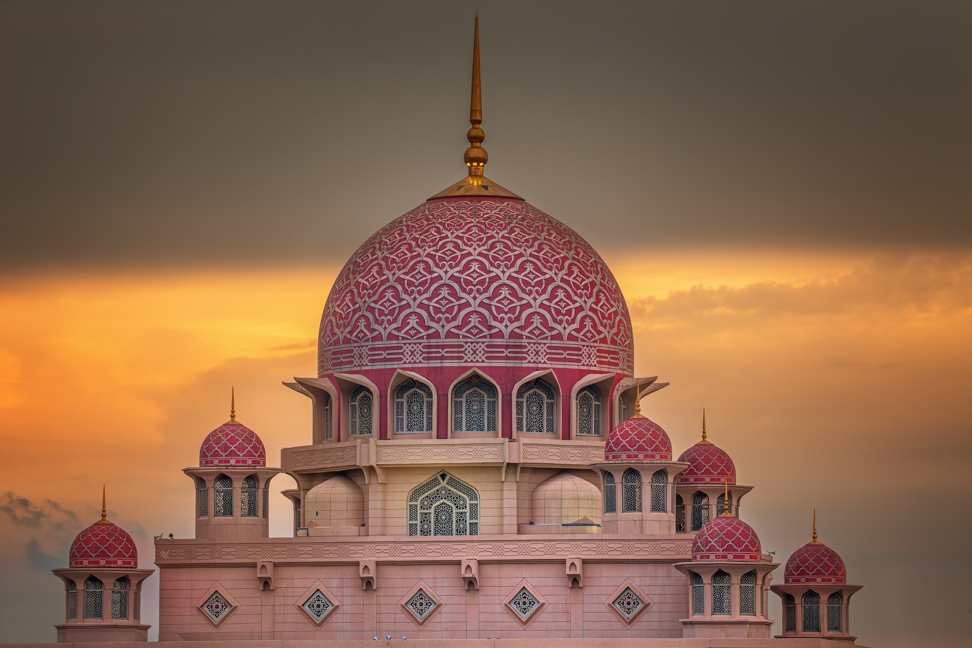 Islamic architecture, Putrajaya Mosque, Religious wallpapers, Spiritual beauty, 1920x1280 HD Desktop