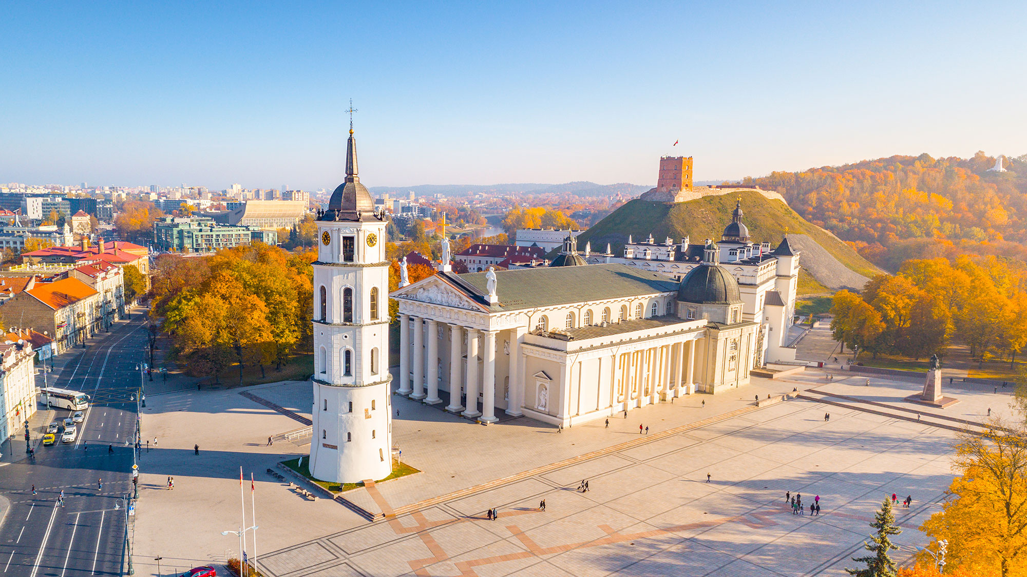 Vilnius, Travel guide, Riga to Vilnius, Sightseeing tour, 2000x1130 HD Desktop