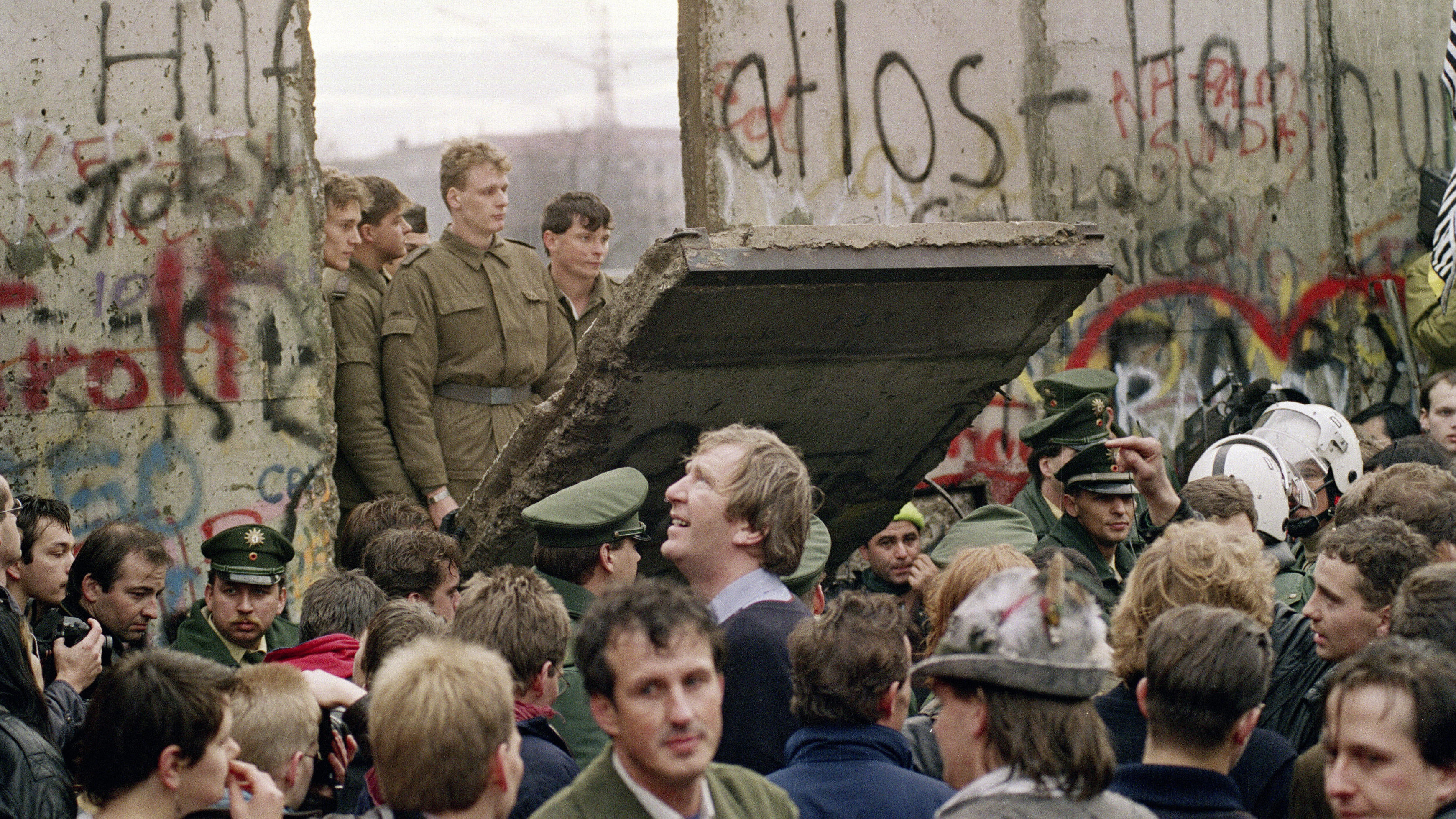Berlin Wall, Travels, History, The Delite, 3490x1960 HD Desktop