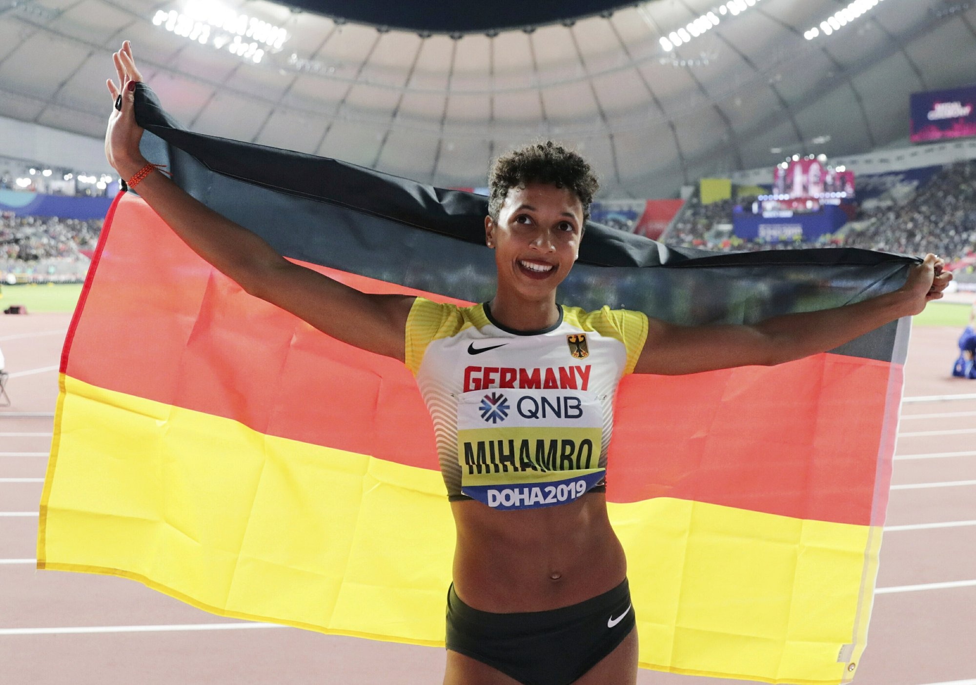 Malaika Mihambo, Long jump champion, Olympics target, 100 meters, 2000x1410 HD Desktop