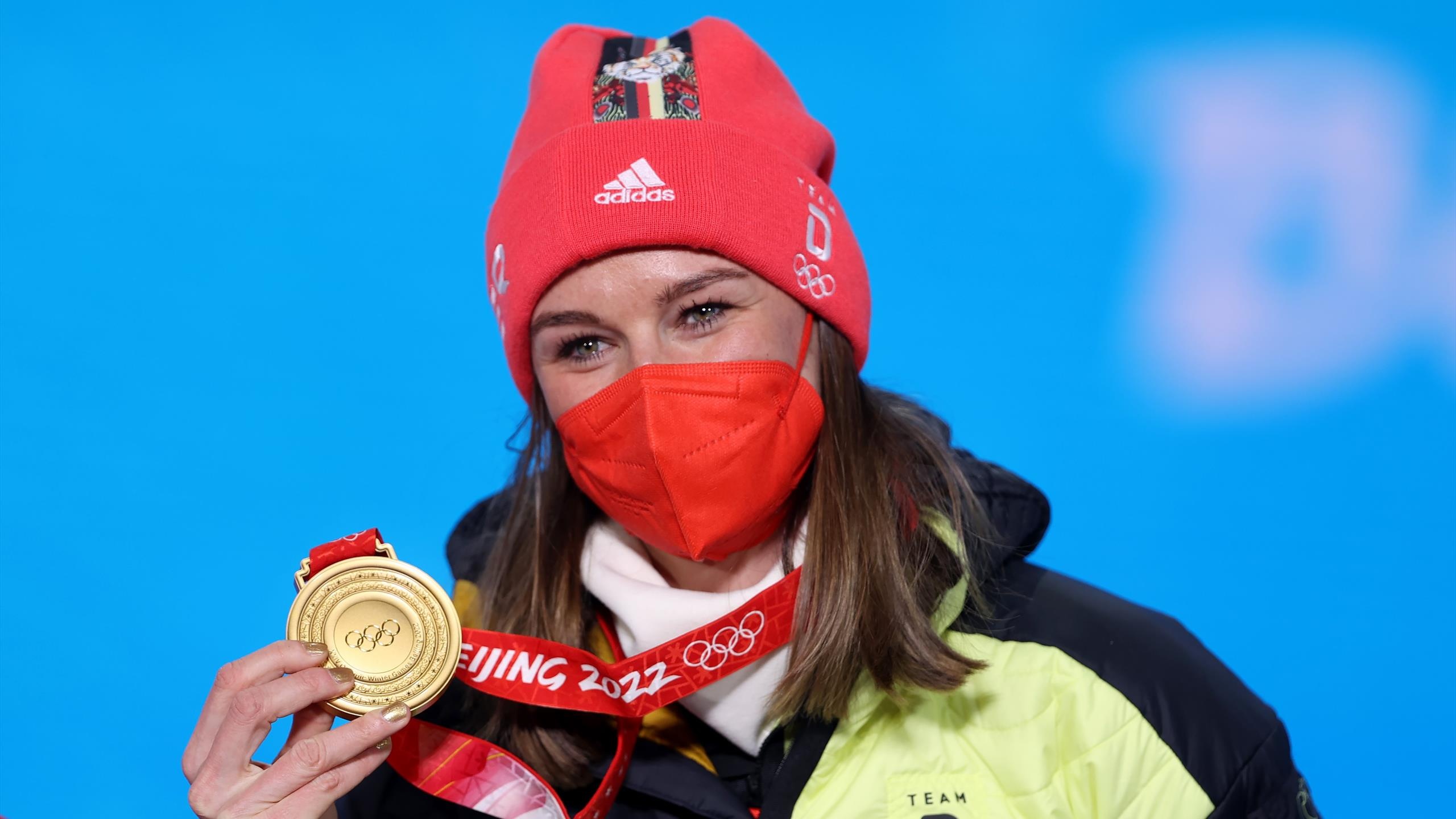 Denise Herrmann, Olympic motivation, Gold medal under bed, Sprint focus, 2560x1440 HD Desktop