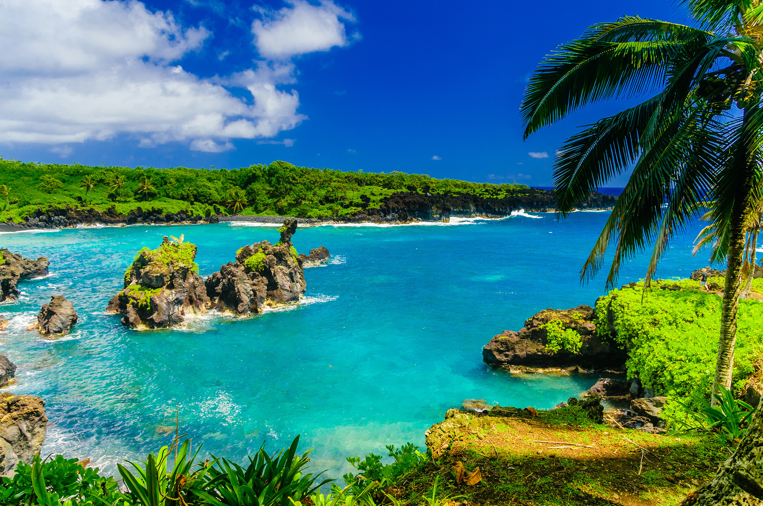 Tropical paradise, Stunning beaches, Island adventures, Cultural experiences, 2500x1660 HD Desktop
