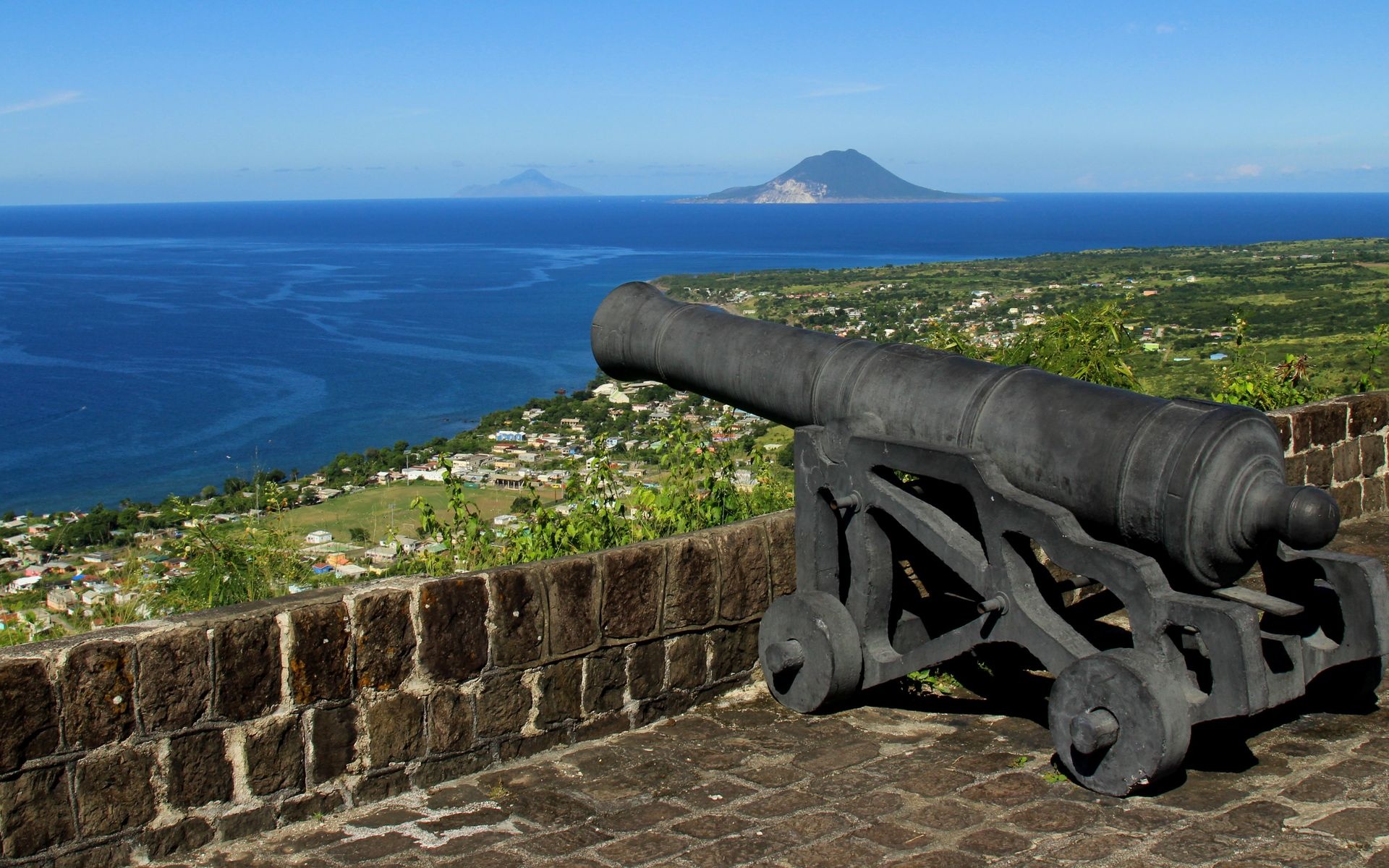 Saint Kitts and Nevis: Brimstone Hill Fortress, The island of Sint Eustatius. 1920x1200 HD Background.