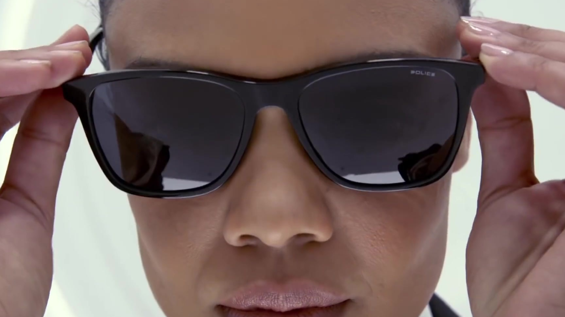Tessa Thompson, Men in Black International, Police sunglasses, 2019, 1920x1080 Full HD Desktop