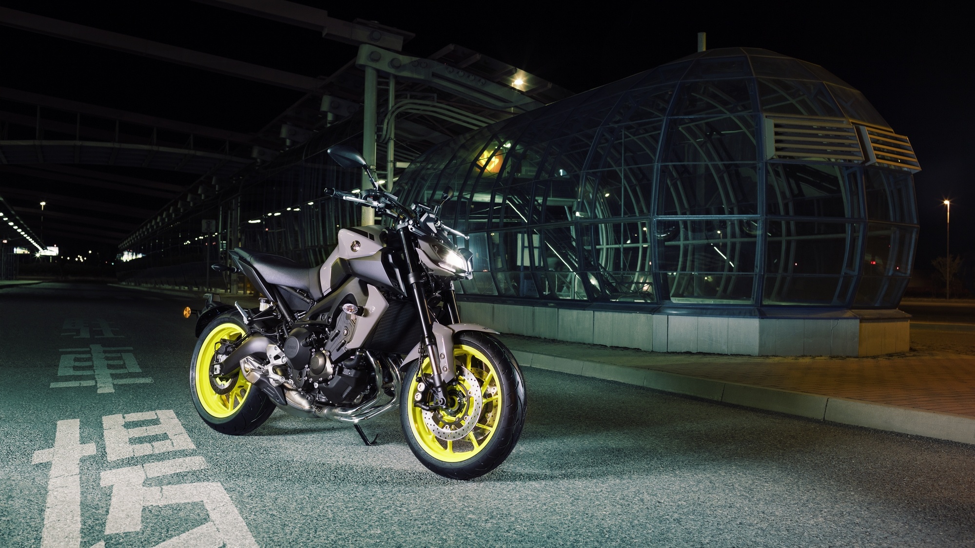 Yamaha MT-09, Vibrant wallpapers, Motorcycle photography, Stunning visuals, 2000x1130 HD Desktop